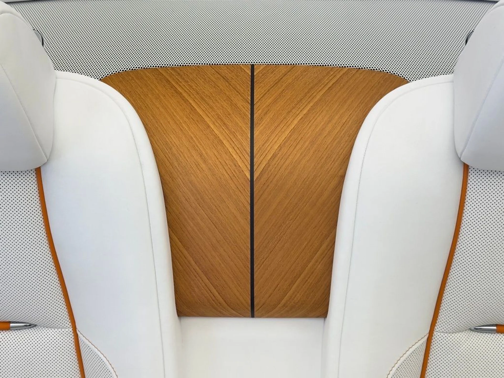 mph026_569632365_oayfguyj33vref31q4we3bnckmrr_06038583b5