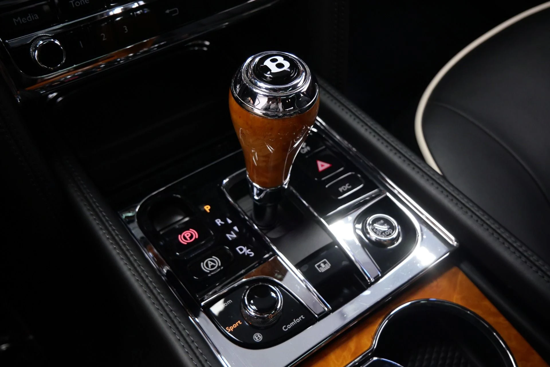 mph026_580721494_Used_2013_Bentley_Mulsanne_Premier_Specification_Heated_and_Ventilated_Seats_1783449145_1e1c53d070