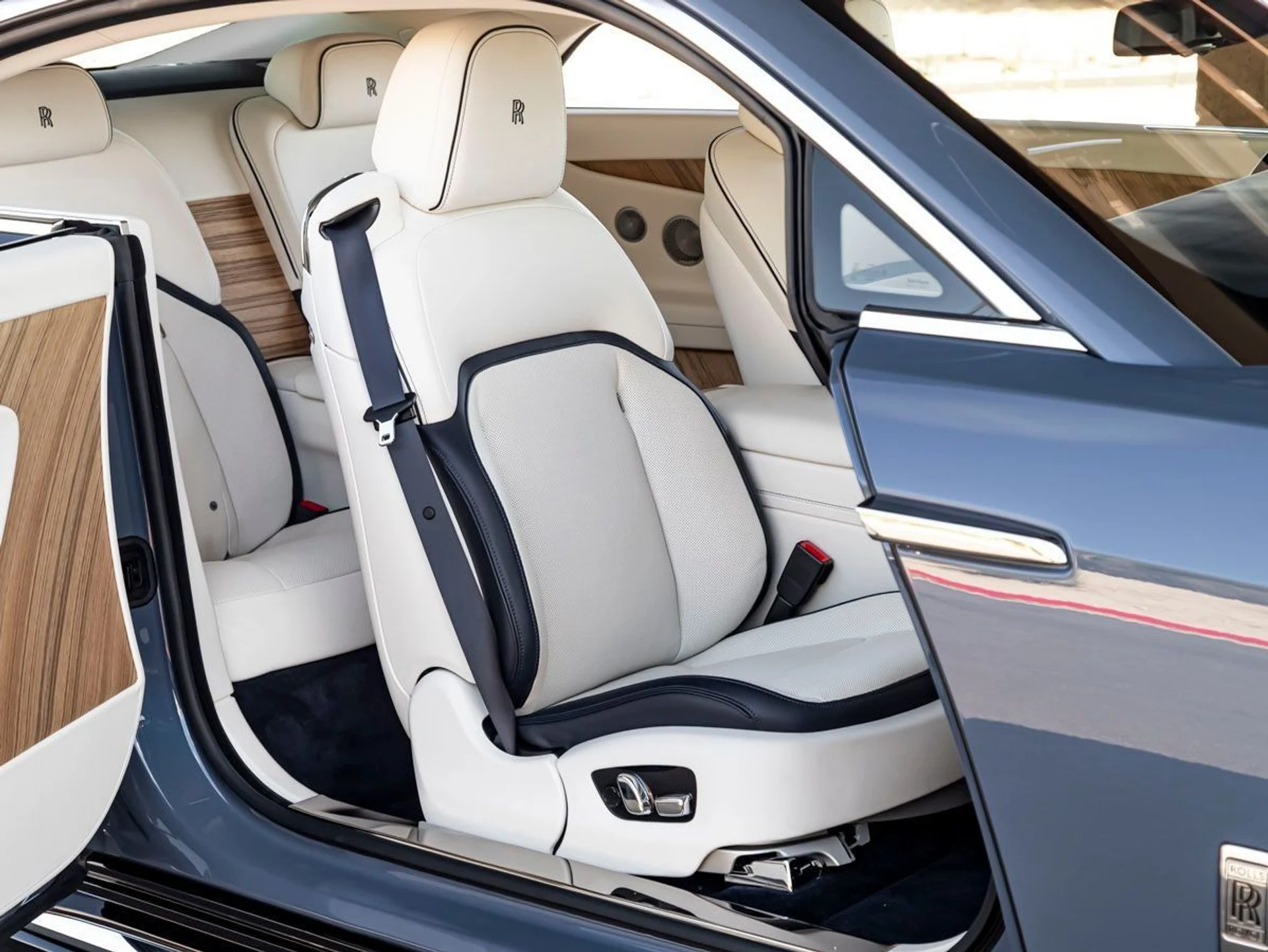 mph026_581301746_27_87ee6edba1