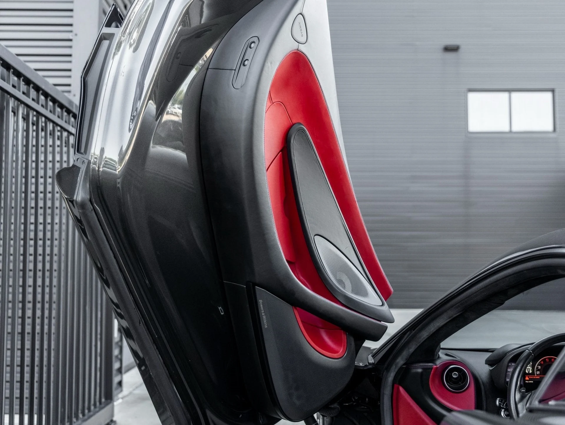 mph026_581381153_27_39a2c5ef9c