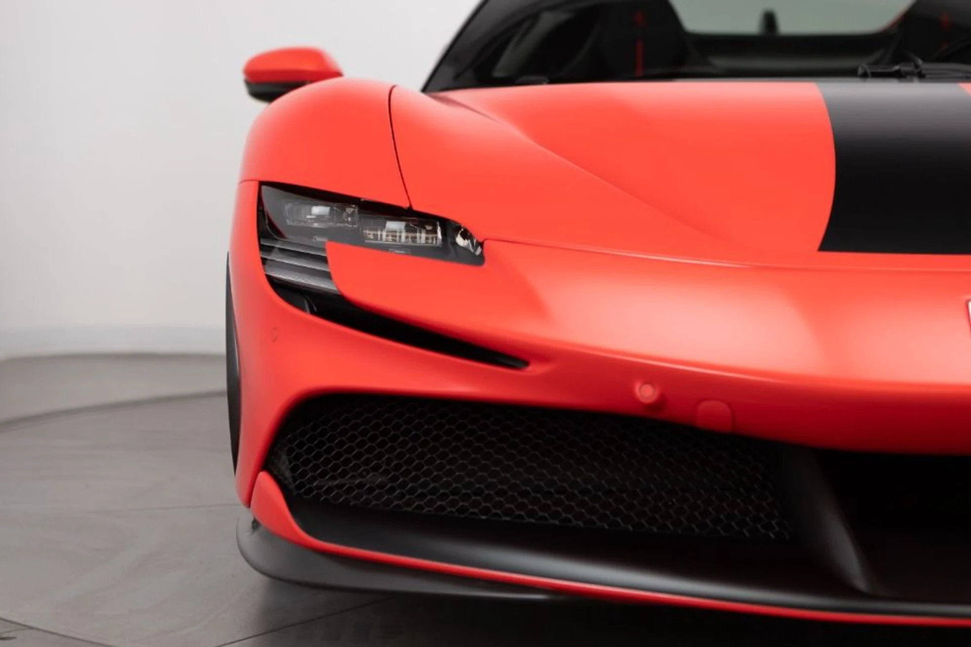 mph026_581952432_Used_2022_Ferrari_SF_90_Spider_924b86d210