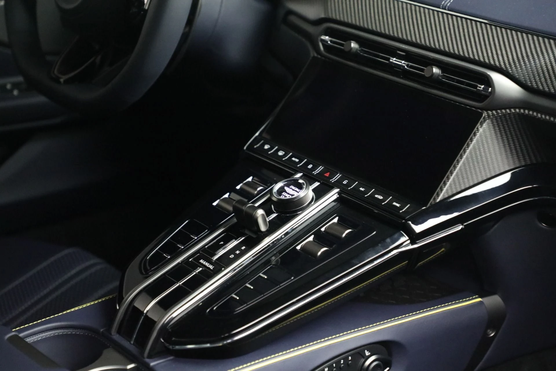 mph026_58234437_New_2026_Aston_Martin_Vantage_57cc5d68f2