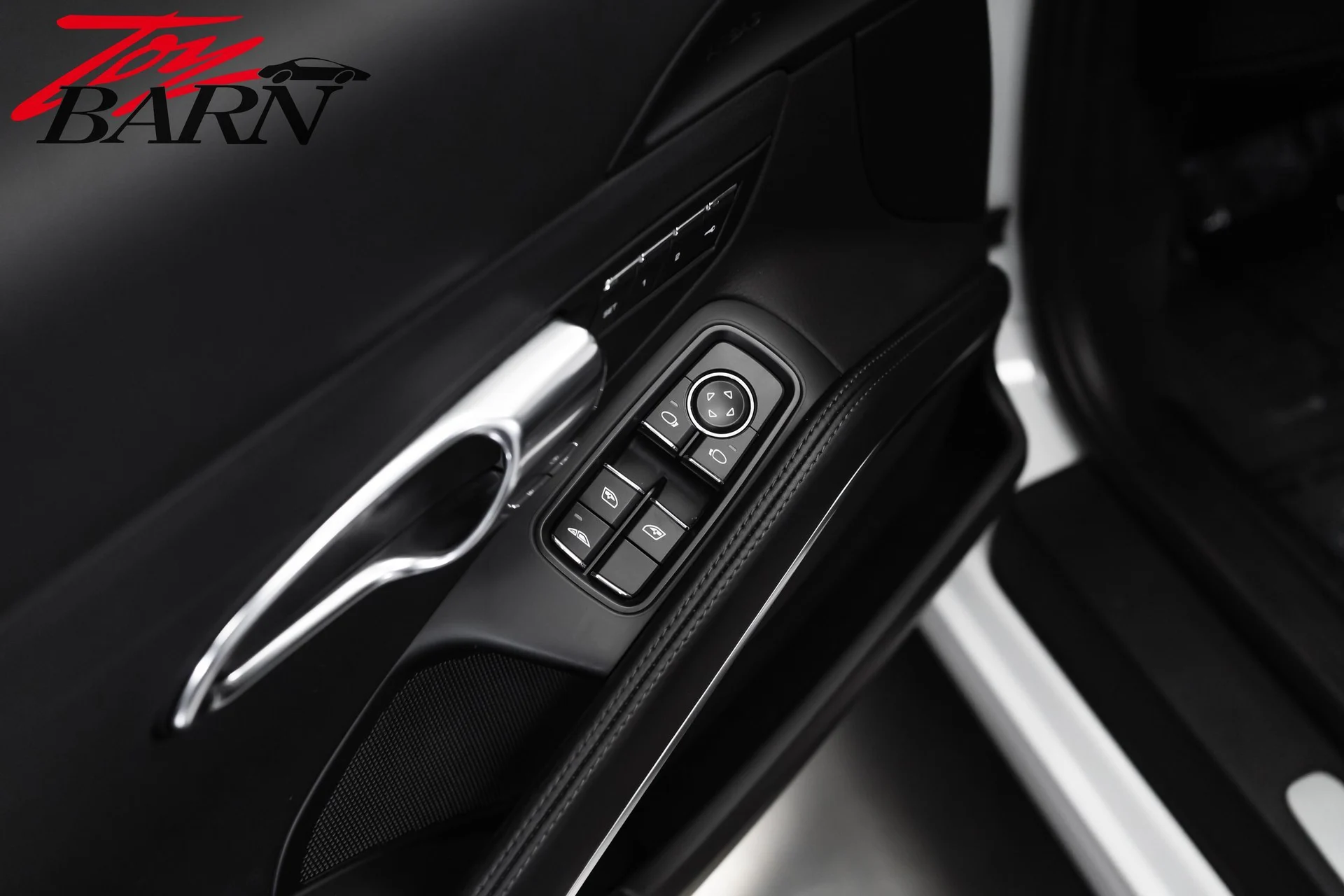 mph026_583646468_46118affa12bdbb462f18b140d8dd09ax_aed19df730