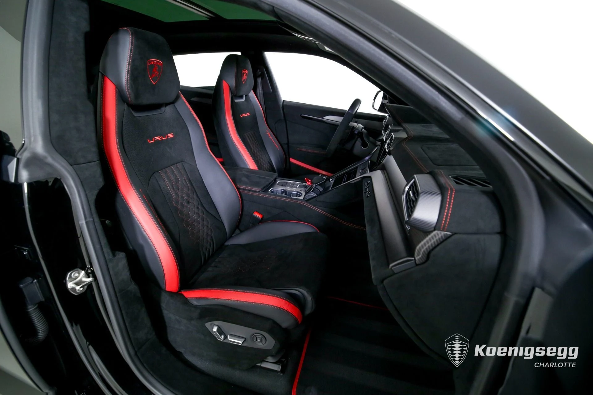 mph026_592706017_Used_2023_Lamborghini_Urus_Performante_1746560193_d31d246582