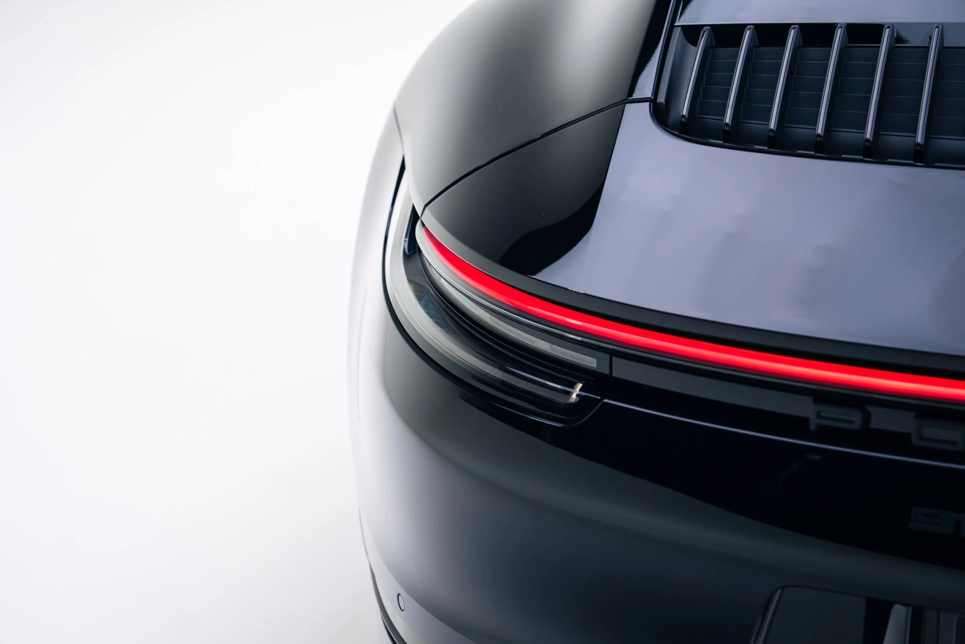 mph026_595922965_Used_2024_Porsche_911_Carrera_GTS_1766089417_01f528ff21