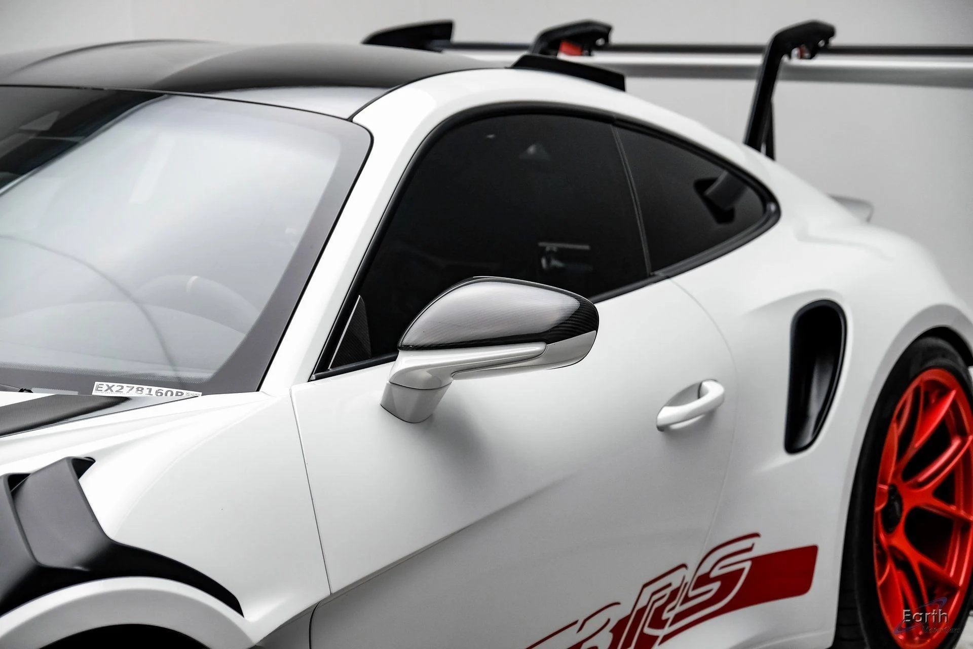 mph026_596320548_cc2cc01e9dd94c0821defe543e95cce4x_932ff86f06