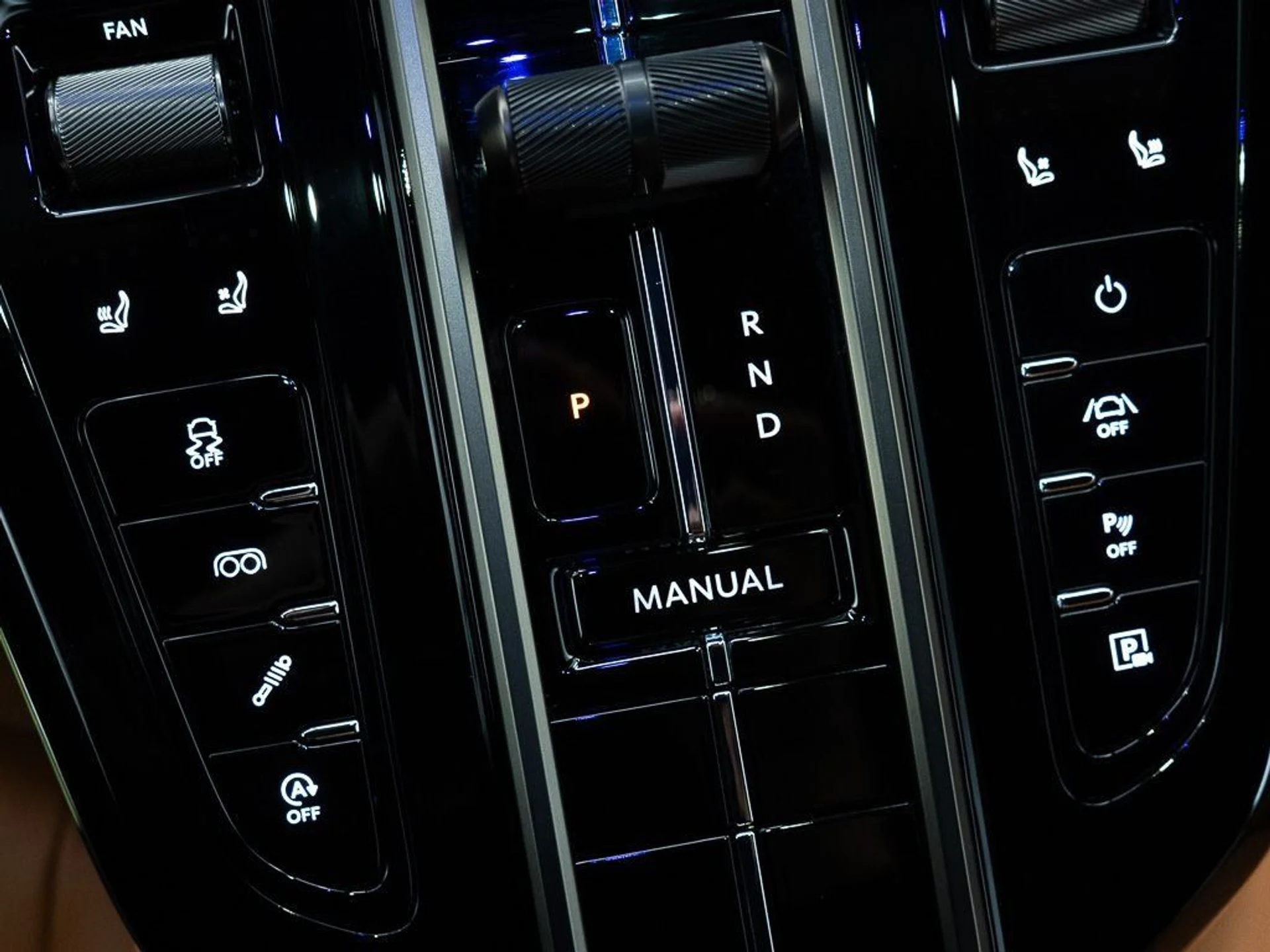 mph026_598106366_eab1bc95f248a85a227e3ead3a887373_dd18f83e02