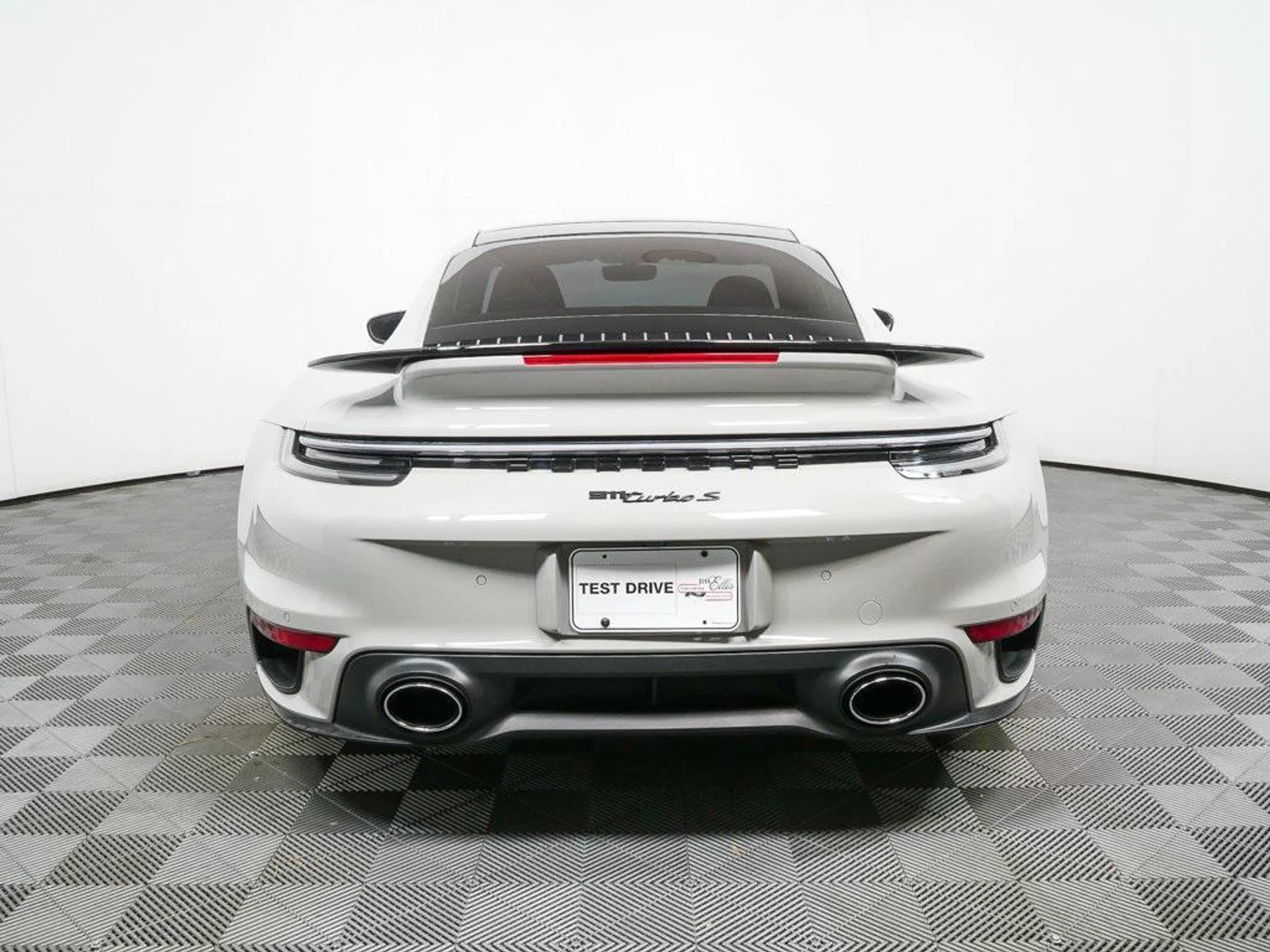 mph026_598507719_Uur_X_Hu_PQT_Tjsl_Whq_T_Xz_Jmo0r9_EY_24643ba1a3