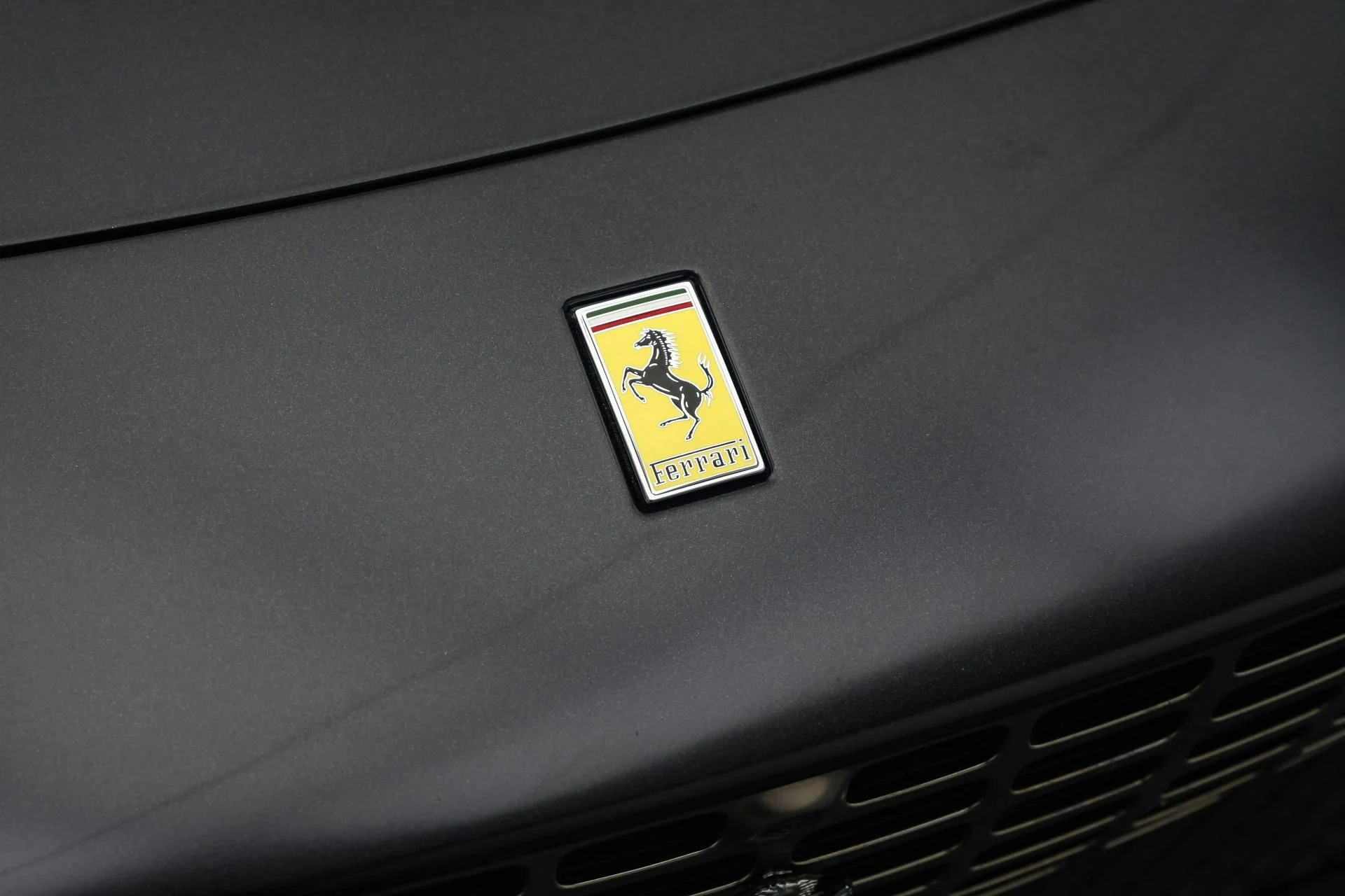mph026_600551439_Used_2024_Ferrari_Roma_1755159529_e18d8afd3b