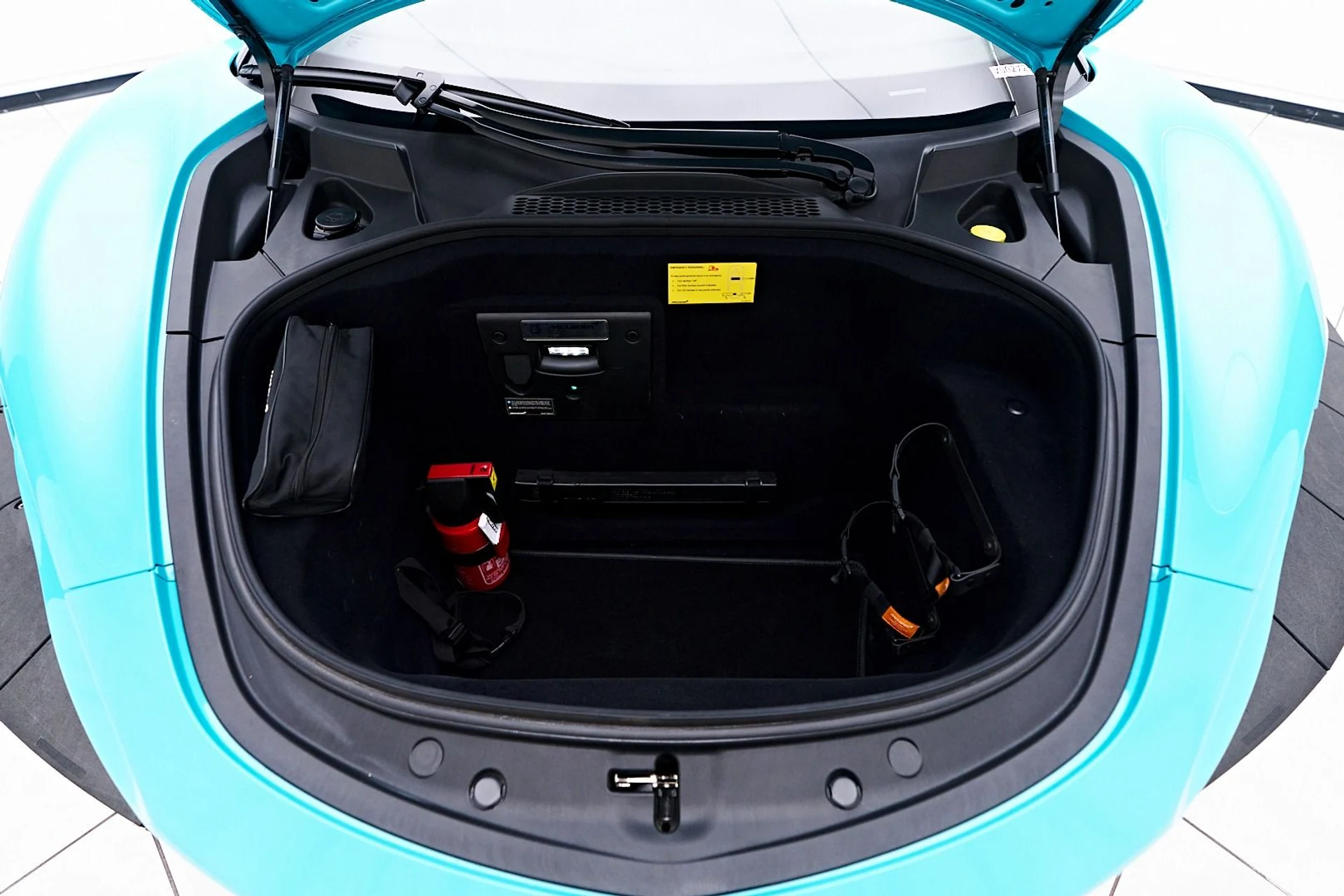 mph026_602179759_Used_2025_Mc_Laren_Artura_Tech_Lux_1745952984_74e2859aba