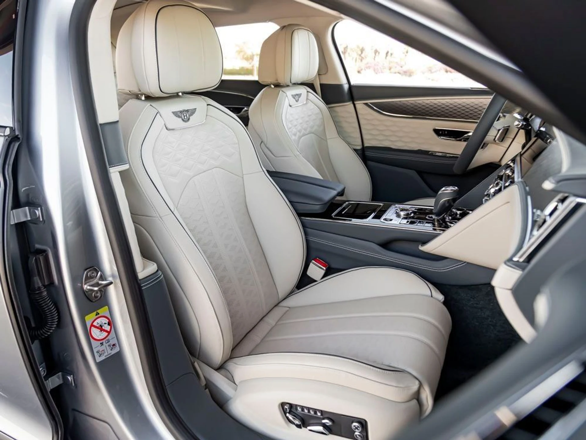 mph026_602288310_27_3677b187f2