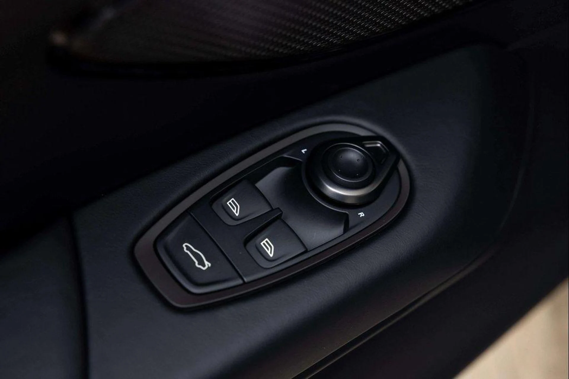 mph026_604226160_w65dk_XQE_Lzl_T4_VQS_9_FX_Fw_CK_2_Uhc_2ed3a895b2