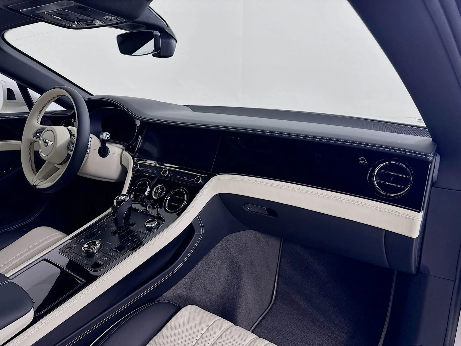 mph026_61697085_1acd640e2143a09eb3a1dc87ab7d0019x_27e940349d