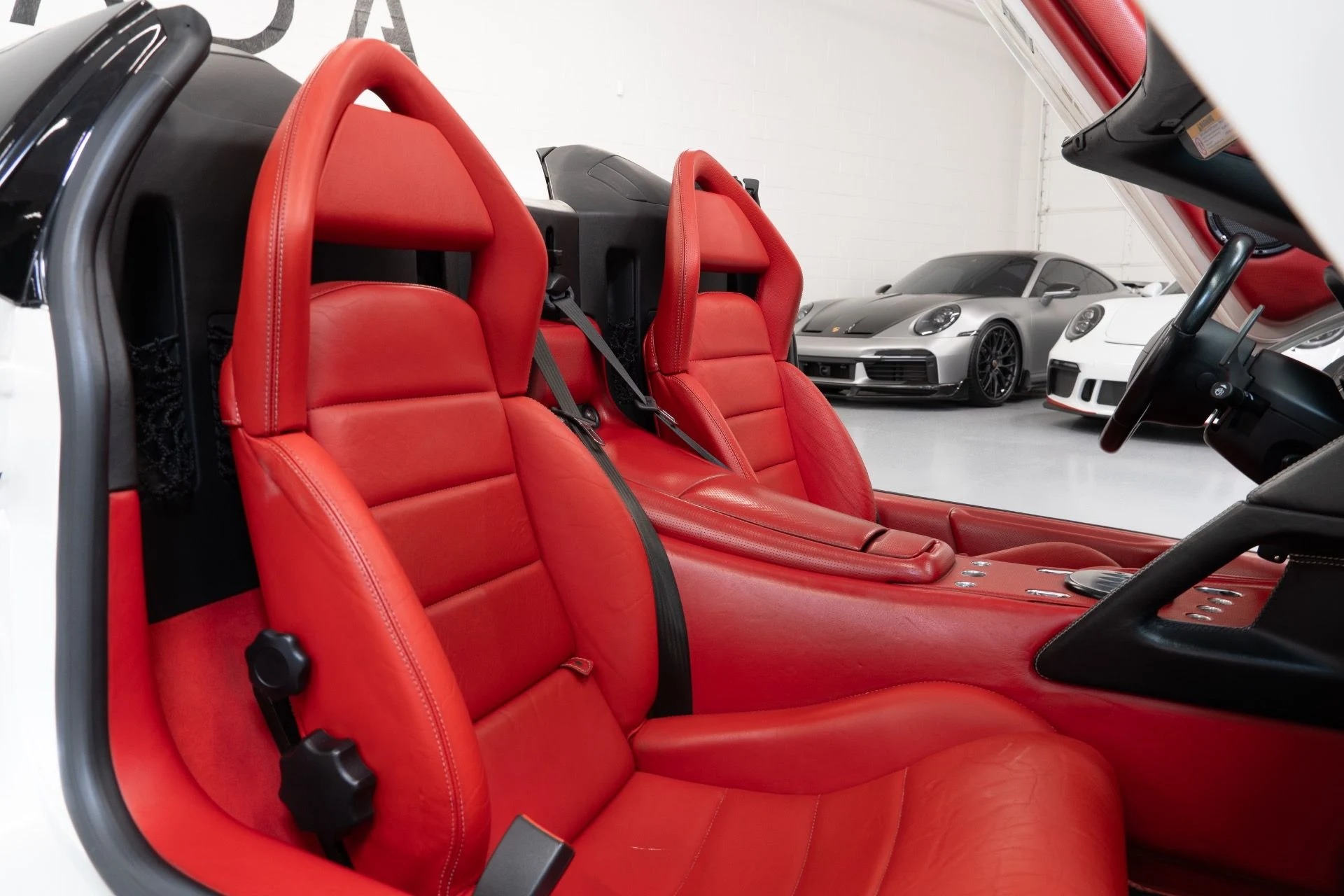 mph026_622442116_Used_2006_Lamborghini_Murcielago_1758225770_243aaa66b3