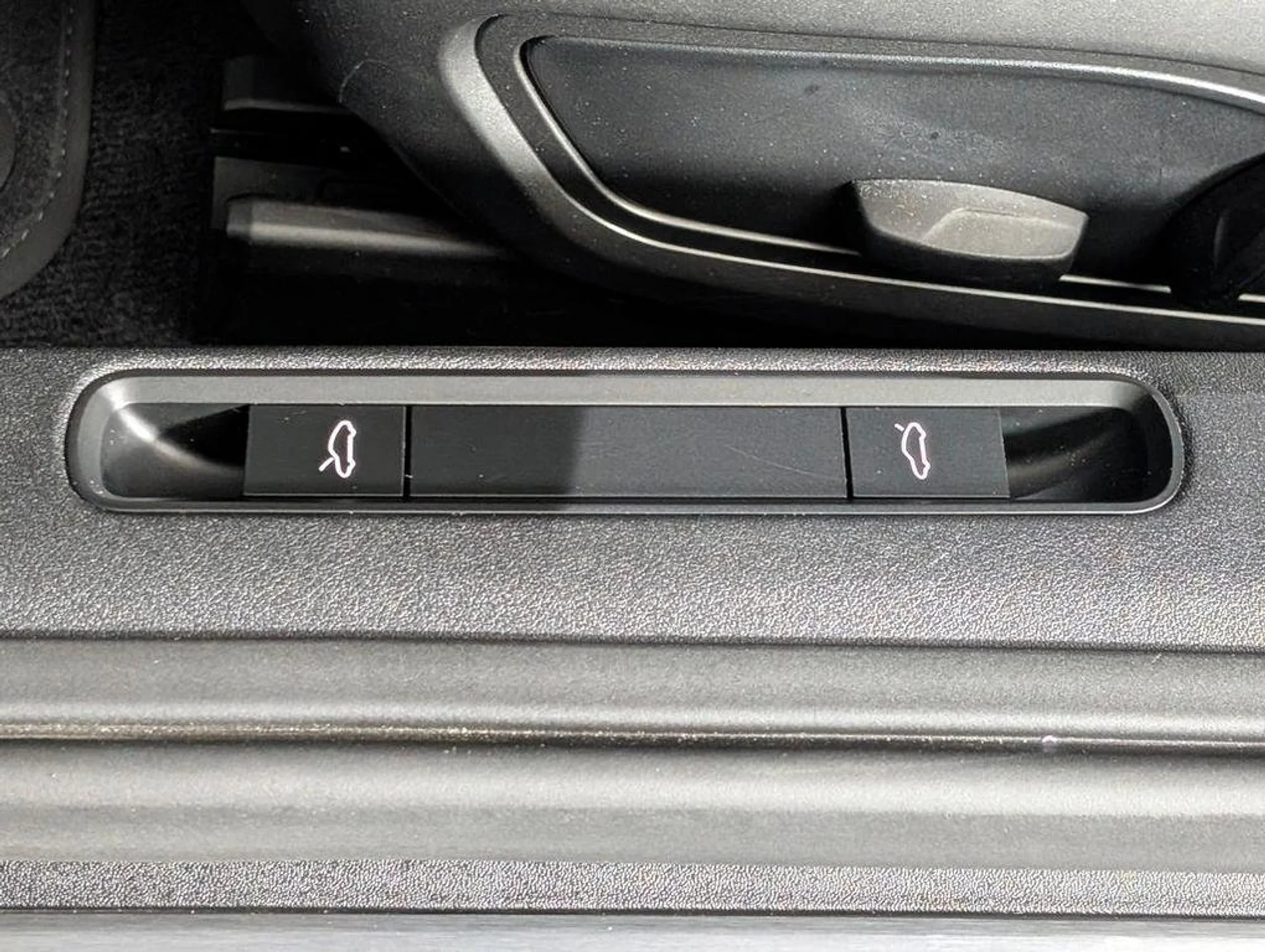 mph026_622584339_k8rx_X_Bda_AXAES_Xi5_Nzo_F_Vp_X_d_Kk_28604f7e97