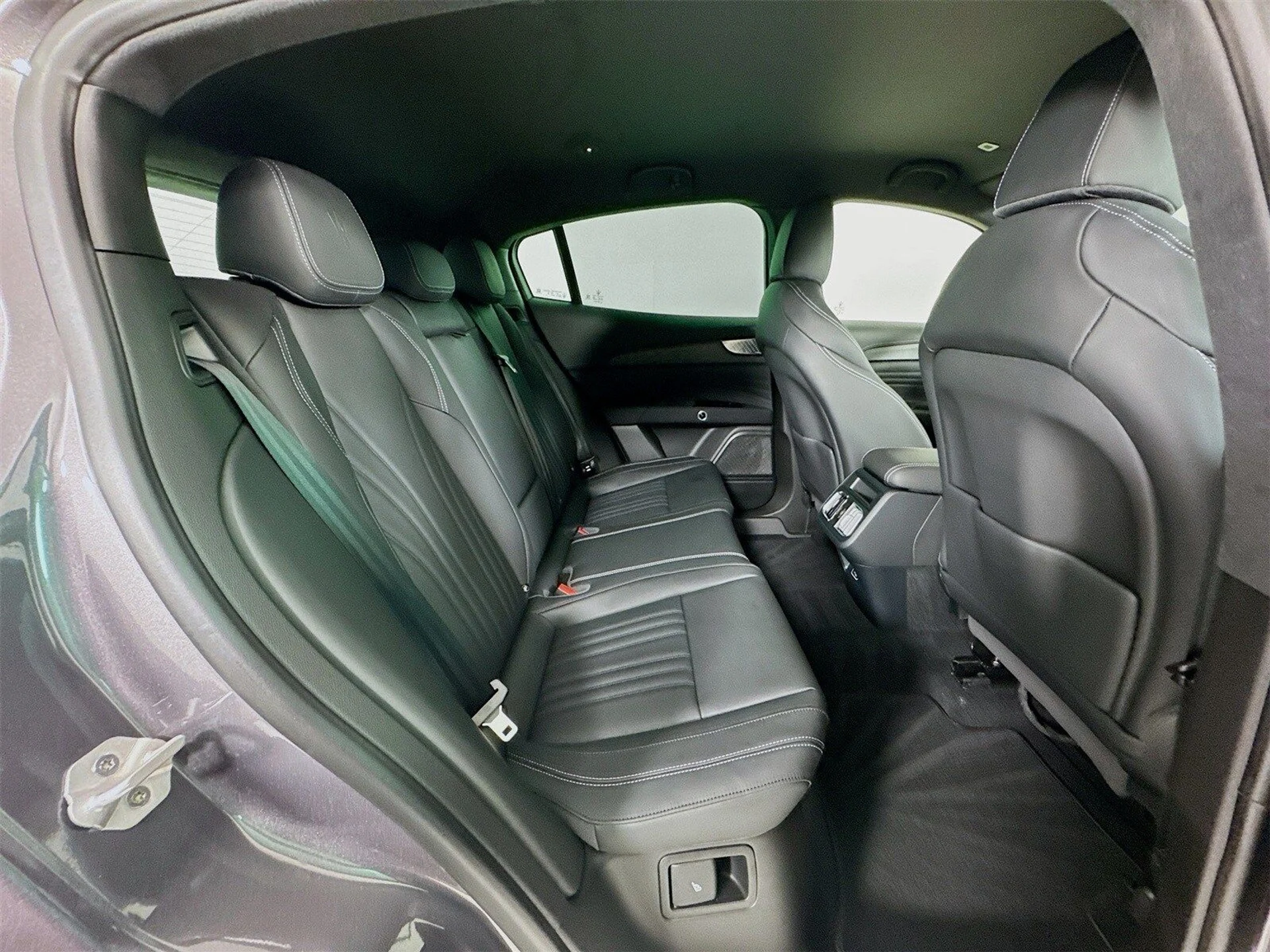 mph026_62701405_57ececb0a36373c9e4e4aeb4de1380c3x_fb05753b14