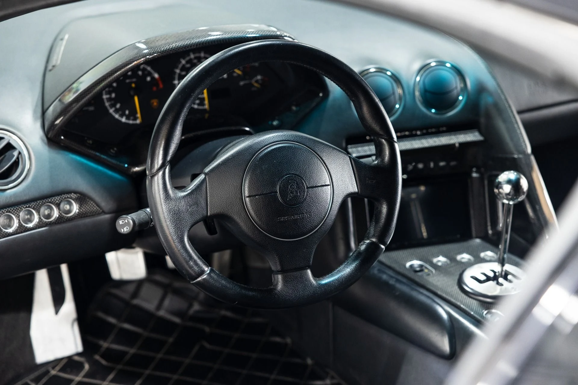 mph026_630206264_Used_2007_Lamborghini_Murcielago_LP_640_6_SPEED_RWD_CONVERSION_CARBON_CERAMIC_BRAKES_1763250283_4fdd4778b1