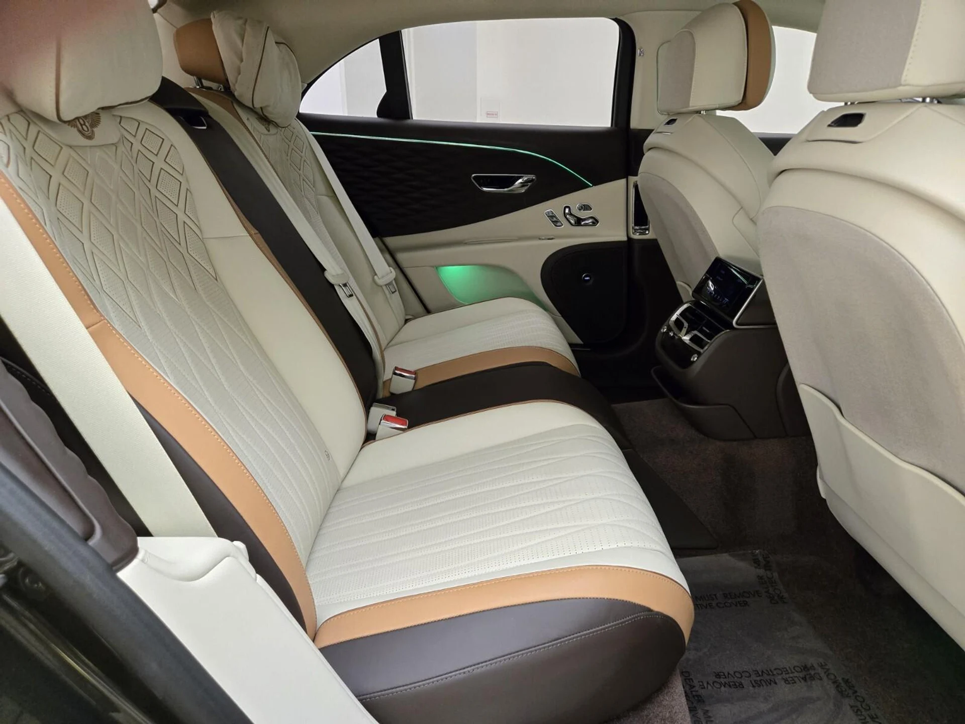 mph026_636471332_Used_2023_Bentley_Flying_Spur_Hybrid_Odyssean_Edition_1777355028_a8028d1864