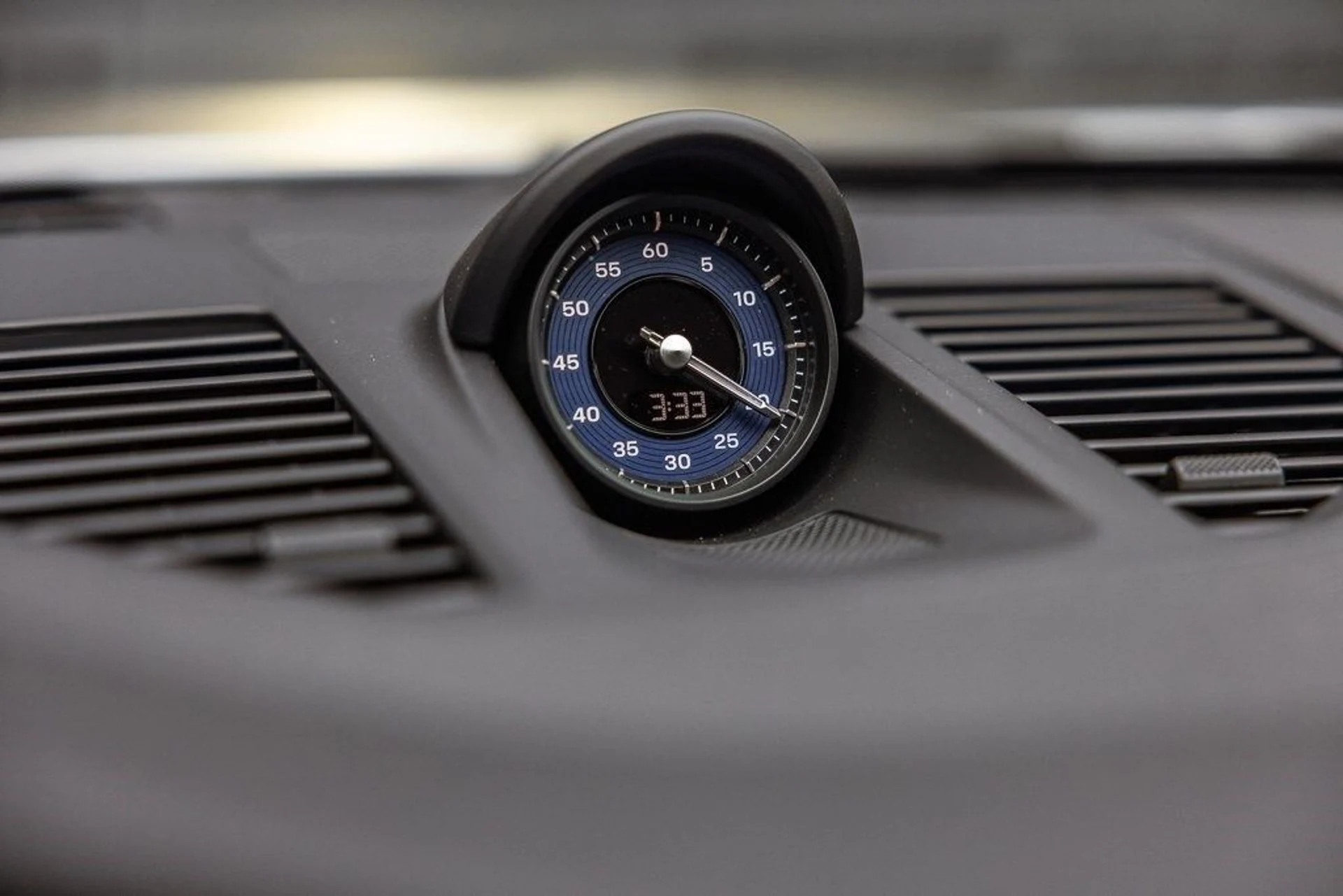 mph026_651290509_8cd904b77b1fd71da689ec9c71b9f79dx_2e200e0e66