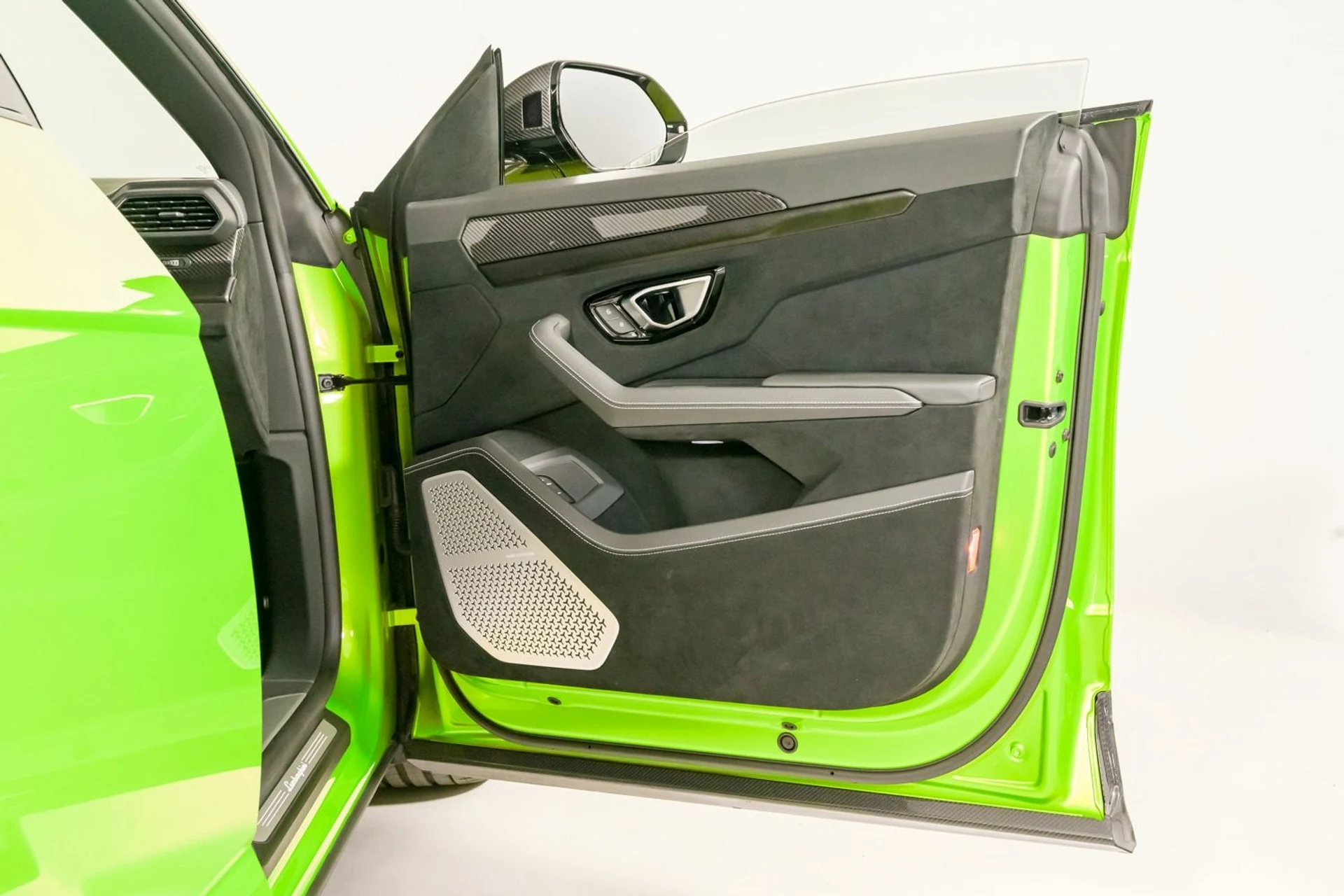 mph026_653080385_f94a2d85e72d4b3ca163b0b5b0eeb1b5_cbca6203dd