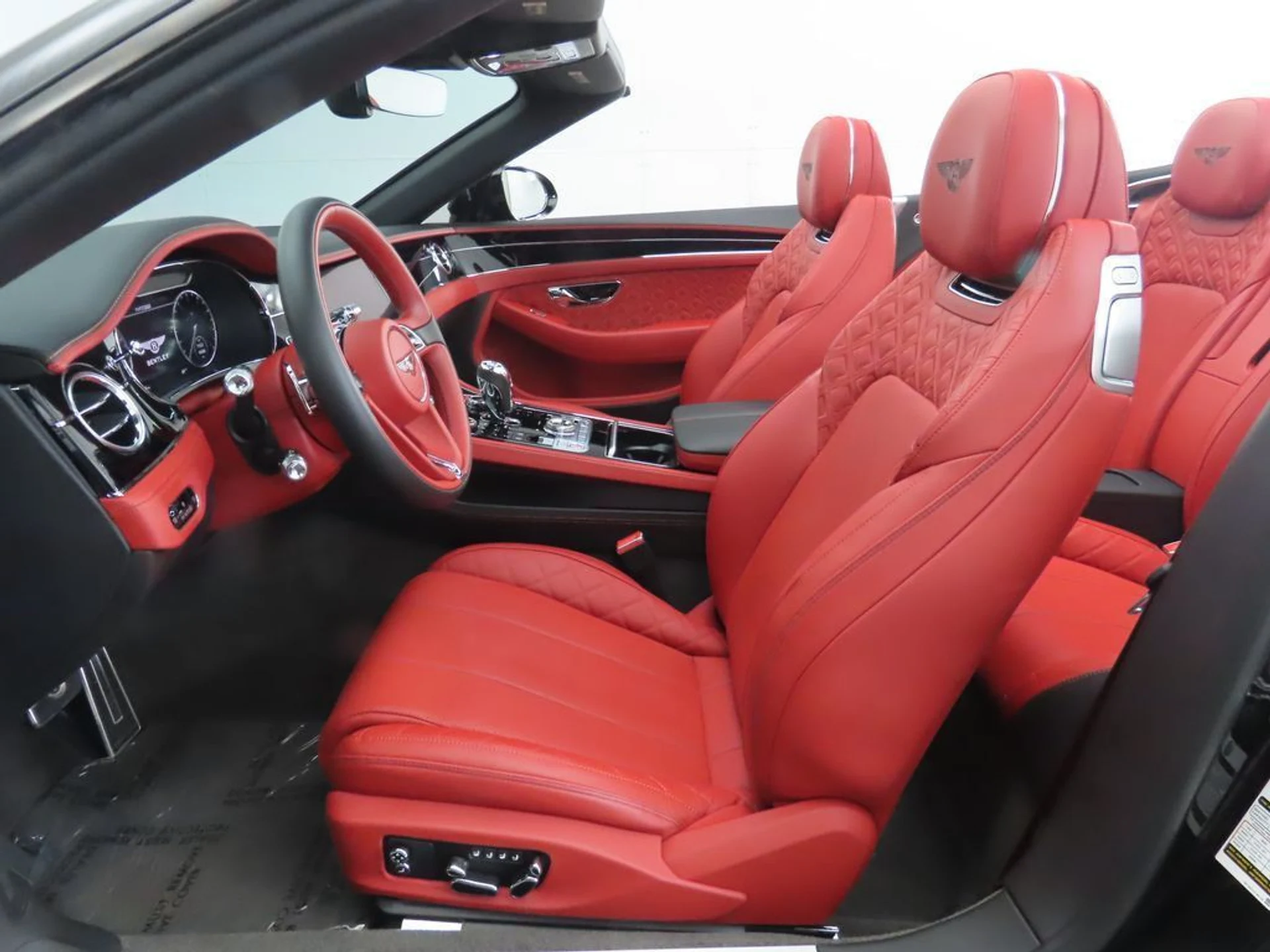 mph026_661649577_used_2020_bentley_continental_gtv8firsteditionconvertible_8119_22948234_27_1024_30006ba86f