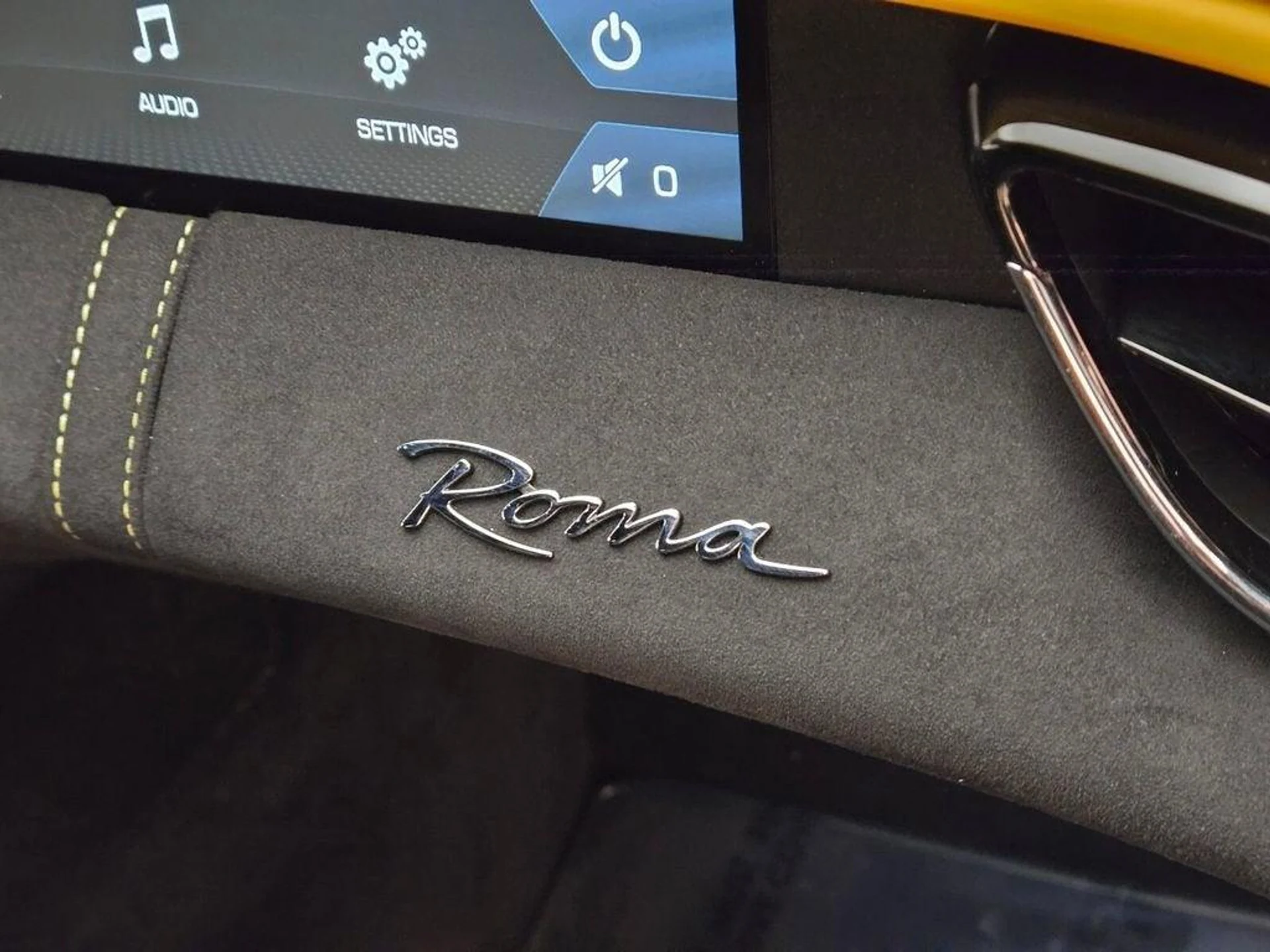 mph026_662621078_Used_2022_Ferrari_Roma_1775292315_1400dbb5f3