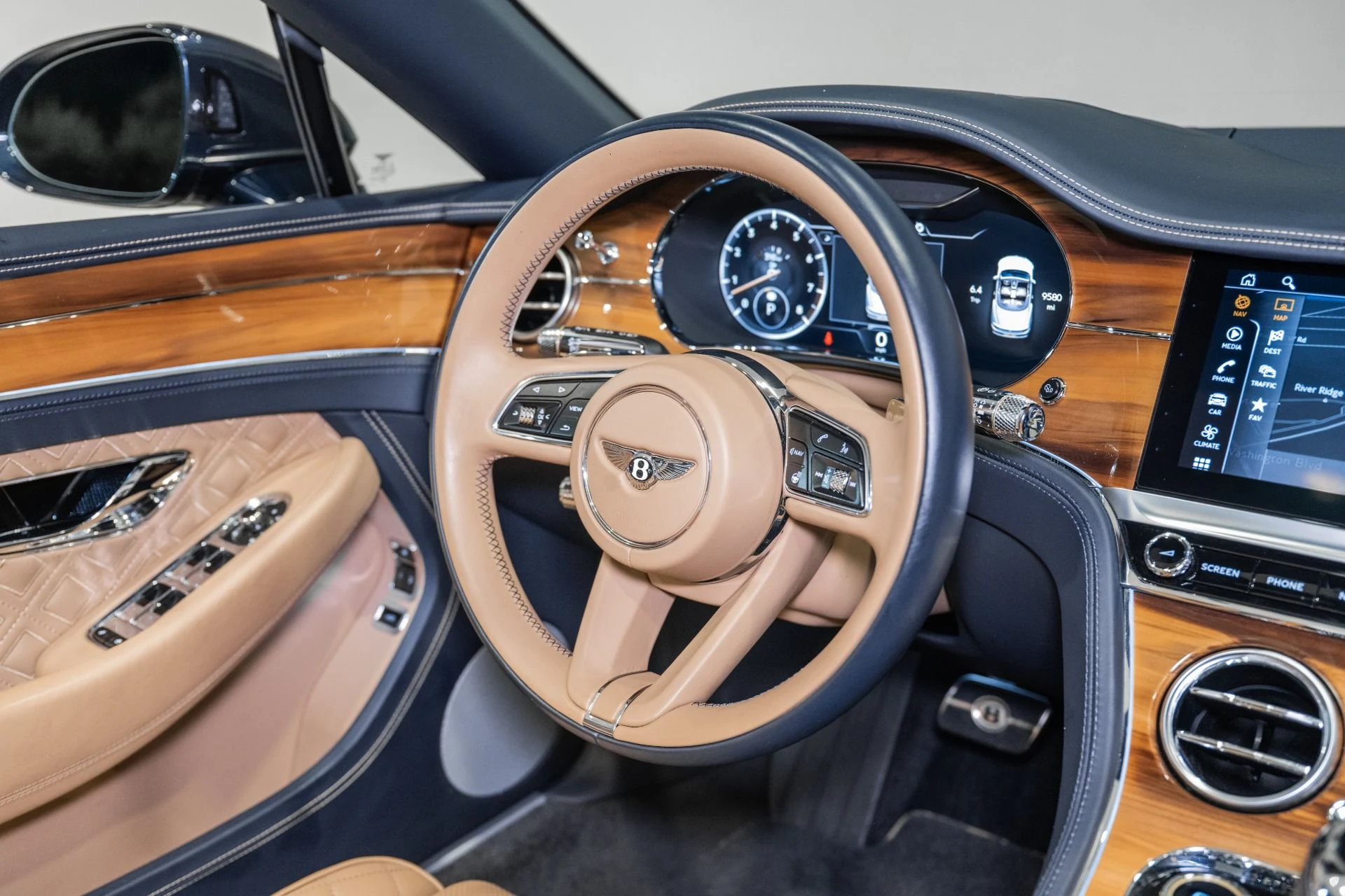 mph026_662738429_Used_2021_Bentley_Continental_GTC_V8_1784574024_44894dc6e7