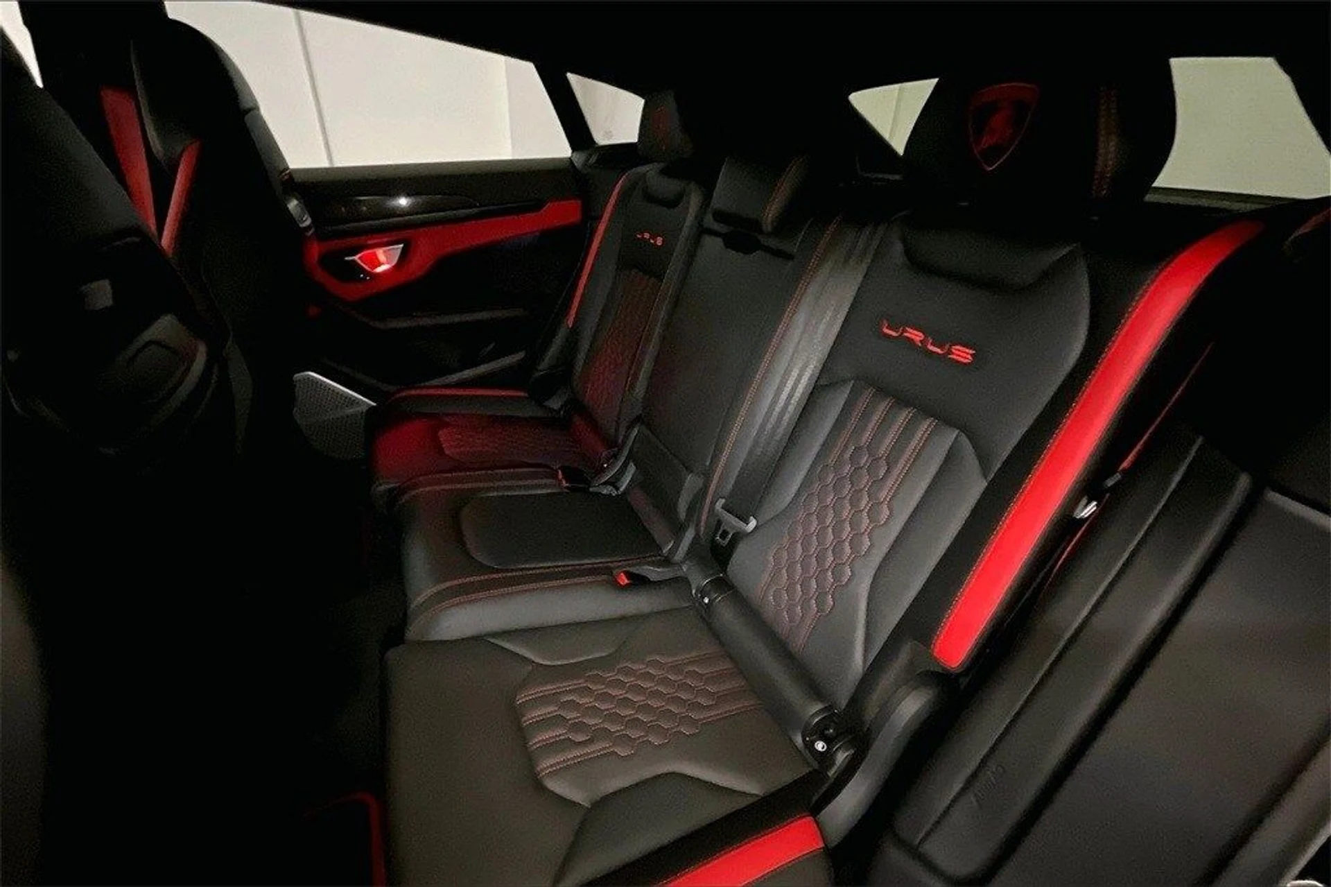 mph026_664208998_8ff550ed7f5d2a5d8b1f562eeff5071ex_065f41013d