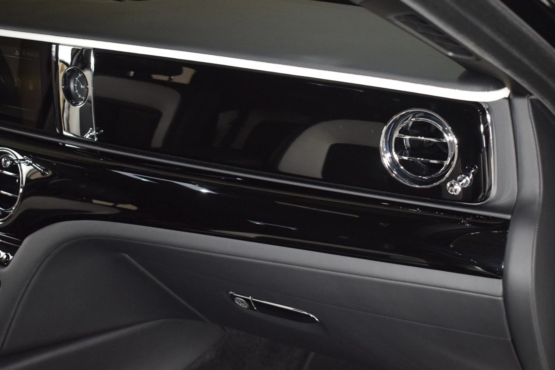 mph026_673092899_6aeba7abfa221bd8c5e5b9882b650ca9x_541cc861ee