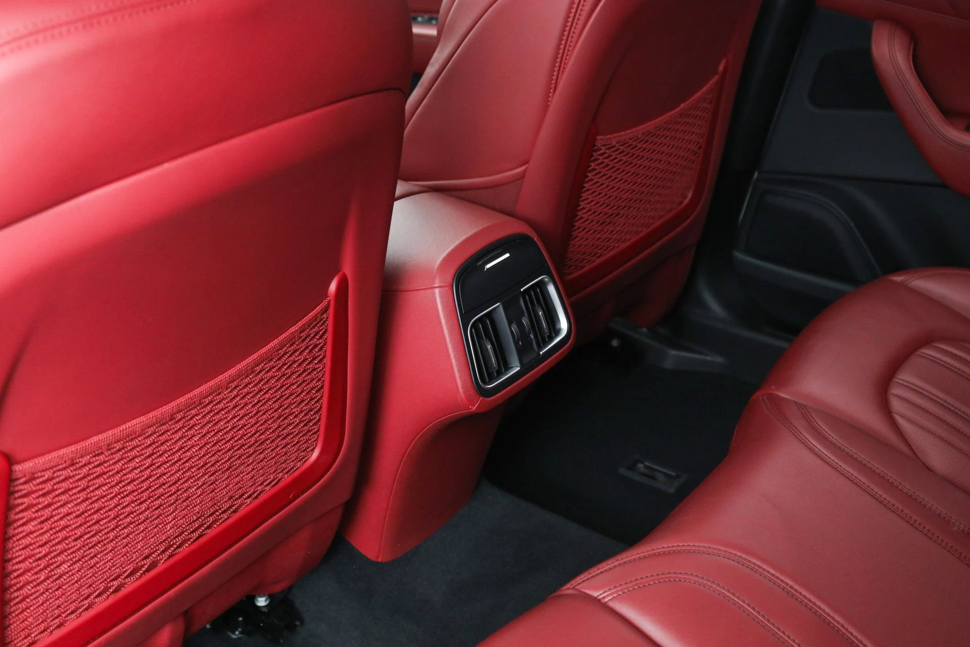 mph026_674349052_cf08d8b2980e7307f75f533e410b3c64_3ac3641c2f