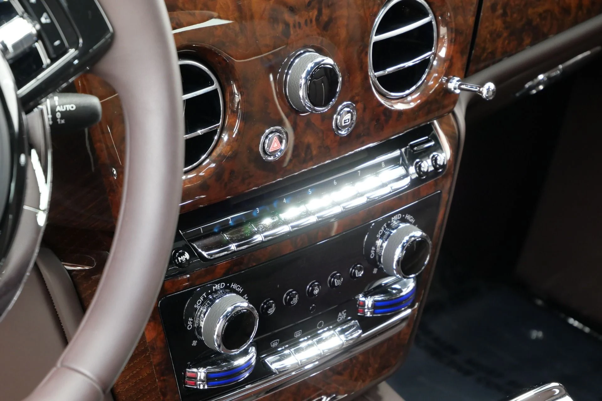 mph026_676090961_Used_2019_Rolls_Royce_Phantom_The_Phantom_Package_Very_Low_Miles_Bespoke_Audio_1791821565_2f827bc965