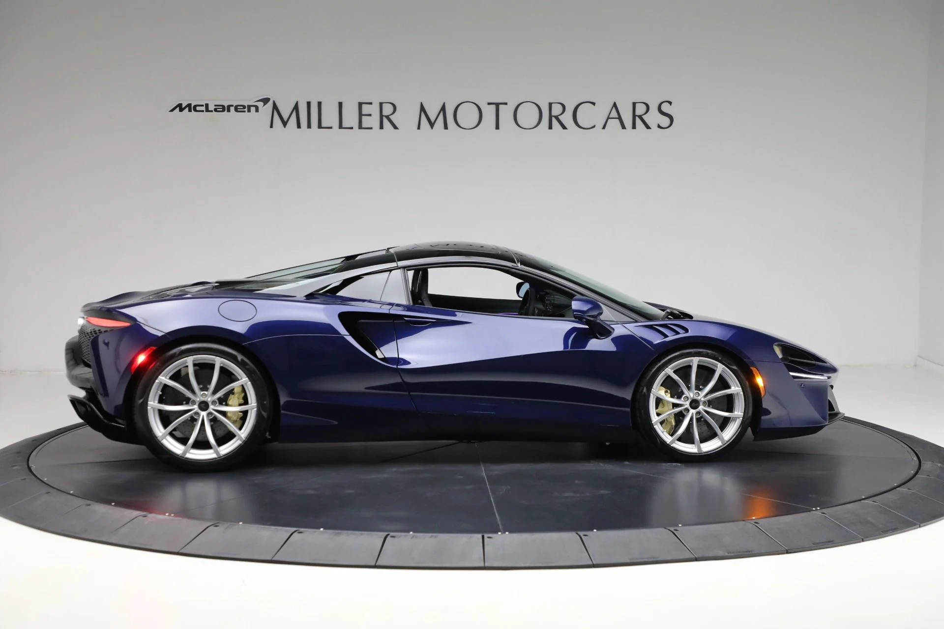 mph026_686165388_New_2025_Mc_Laren_Artura_Spider_Tech_Lux_ce675e227a