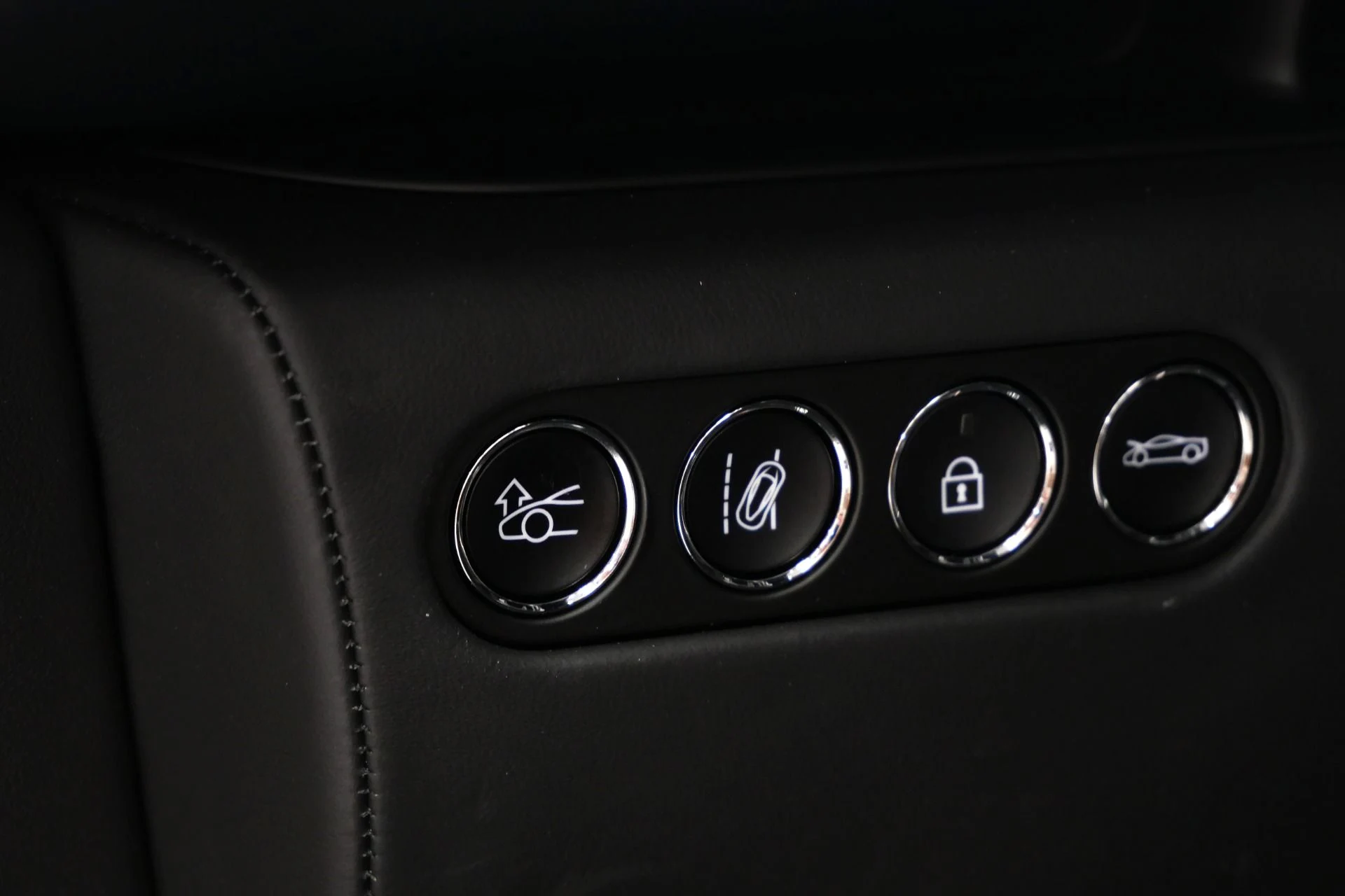 mph026_697406196_Used_2024_Mc_Laren_Artura_Performance_Spec_Technology_Pack_1775235368_5abffe8a3a