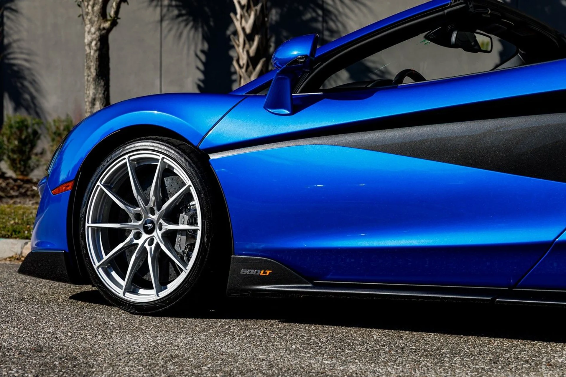 mph026_699154378_14_p27_l_4ac23c0943