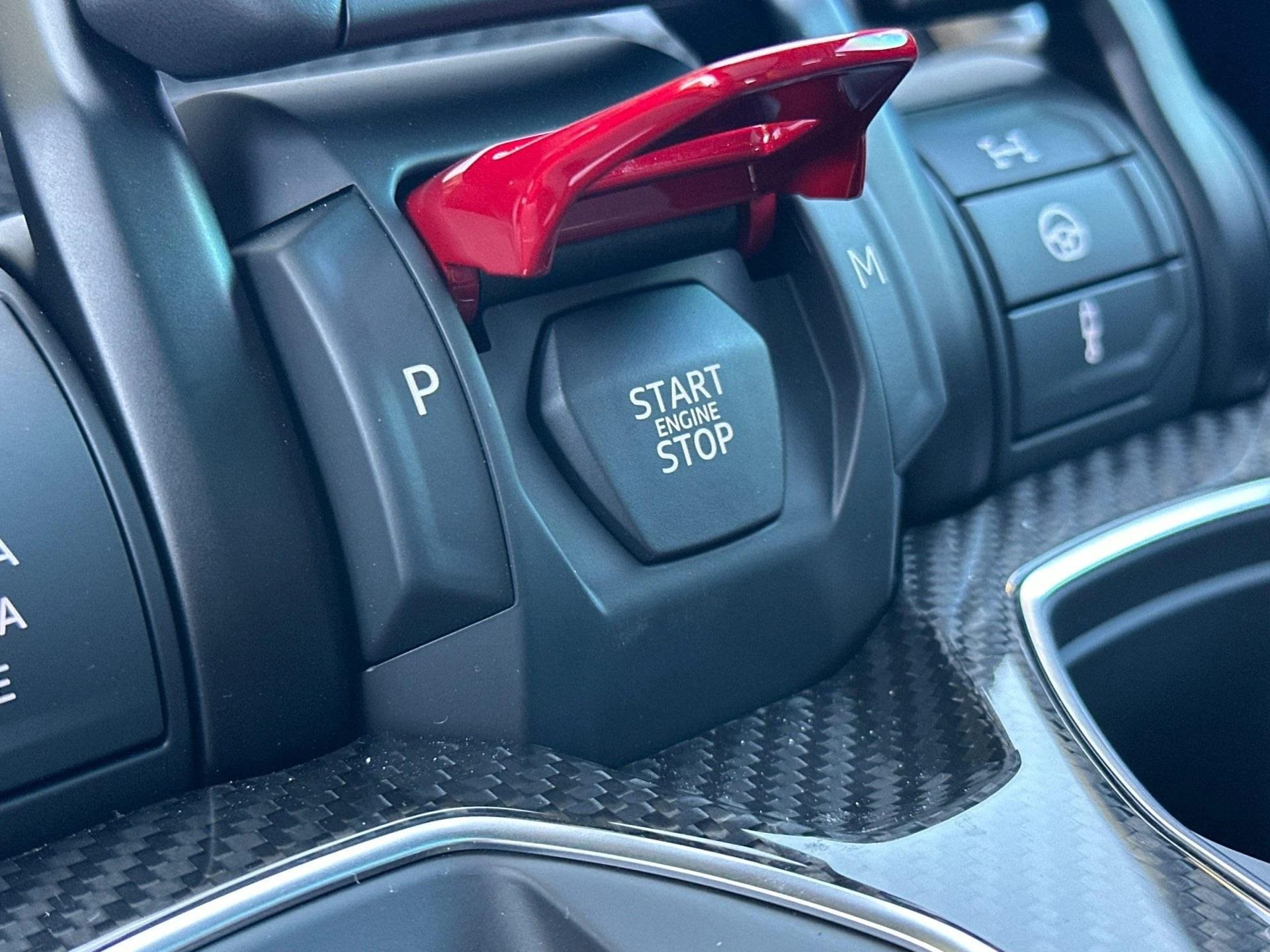 mph026_69924015_New_2024_Lamborghini_Urus_S_1747424143_607d118381