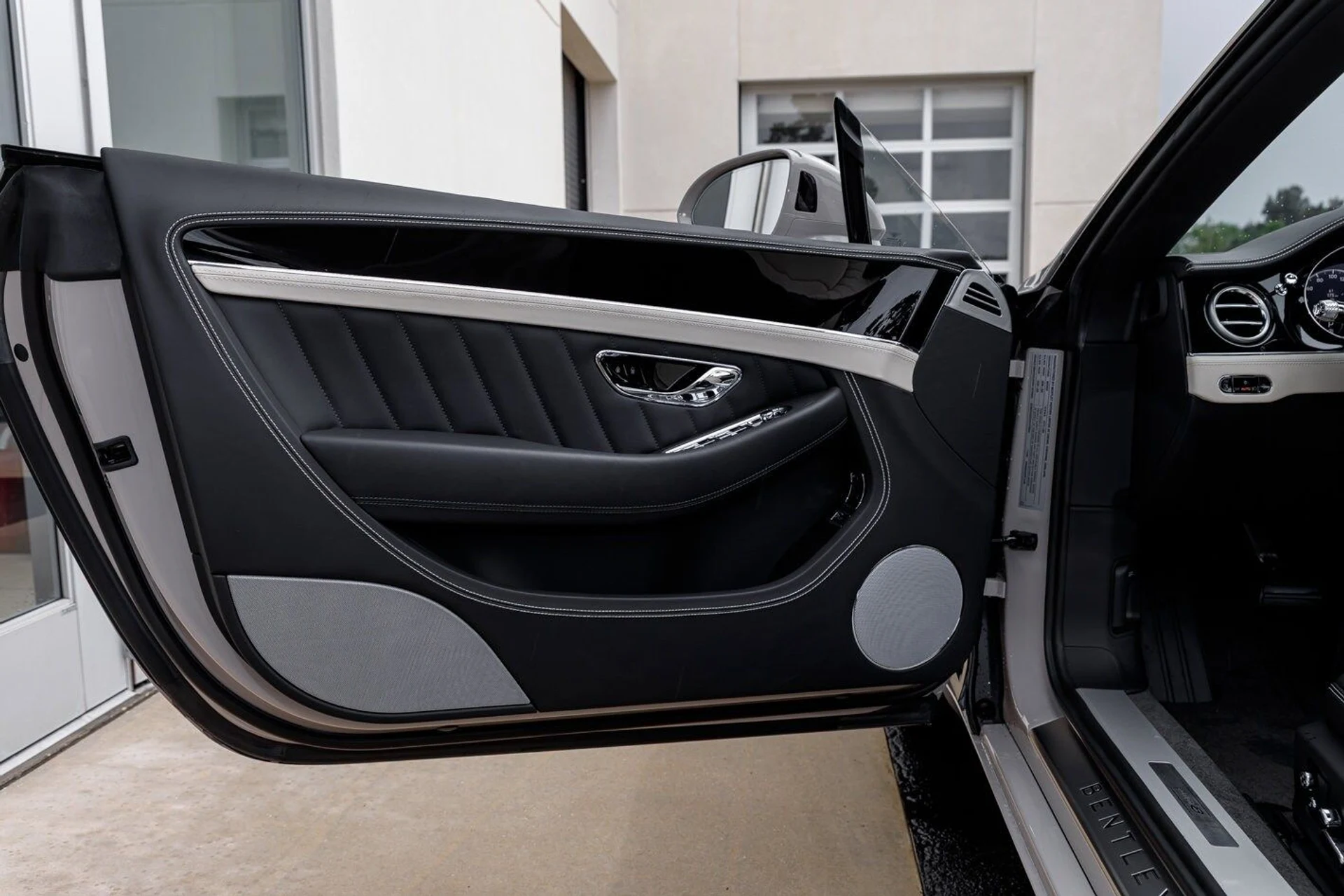 mph026_702893968_38181956c473276779e4fa5383946756x_0088733fbd