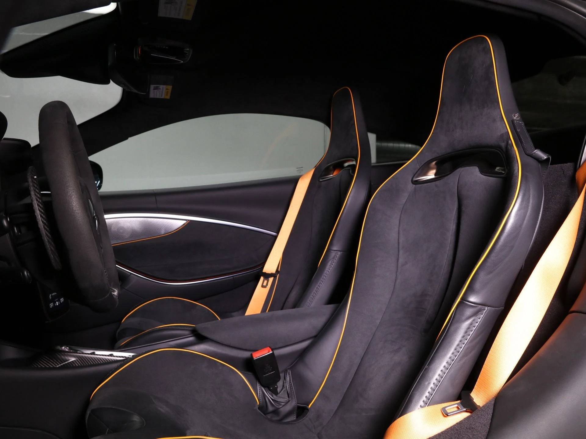 mph026_704305051_Used_2023_Mc_Laren_Artura_Performance_1751935312_71860a65ff