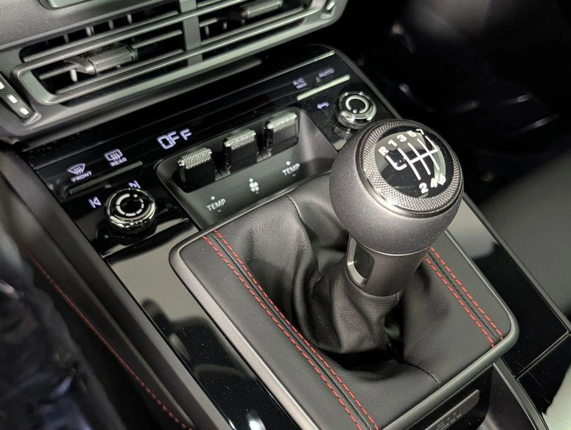 mph026_716358093_c_Rkl1_WHB_8pk_Yqd_g_Qu79_Td_Q_Lbko_15e9404619