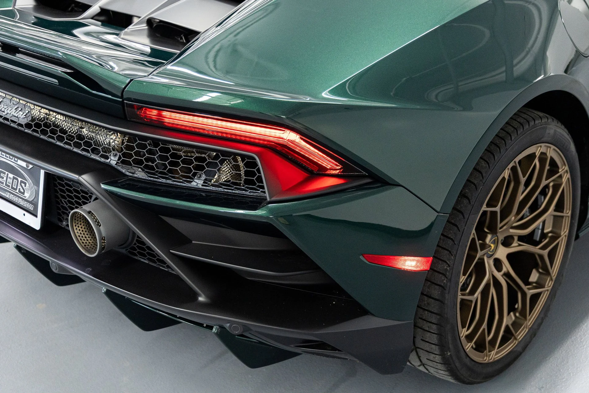 mph026_718349448_9d1d676ceee1b6969f1c1091d254c699x_604509803d