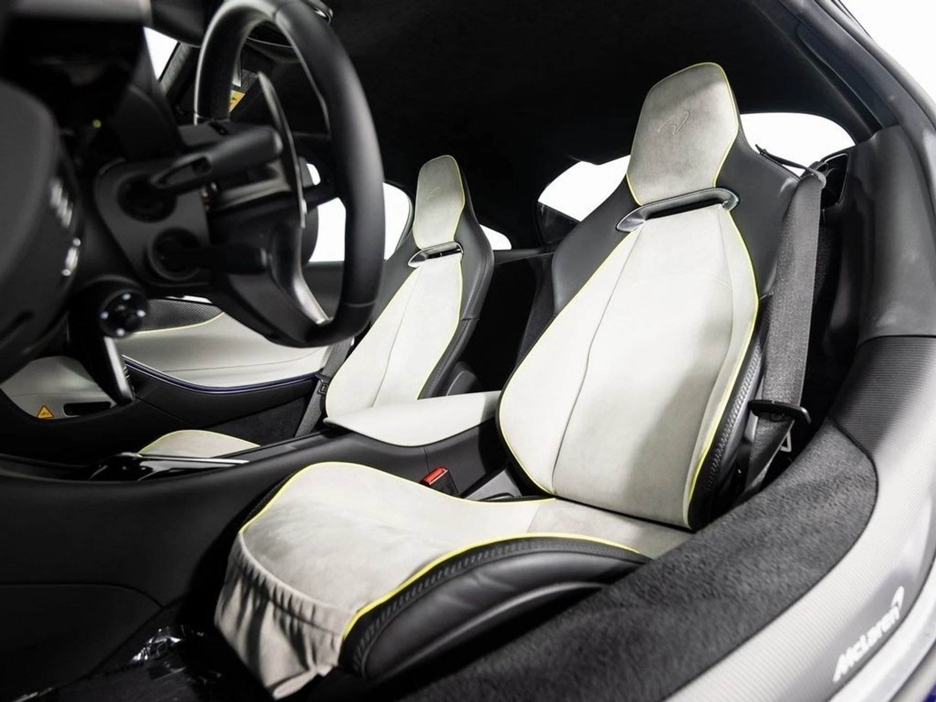 mph026_72157900_5c2525cd5905a189612c7ec983e38d39x_b0afba3a9a