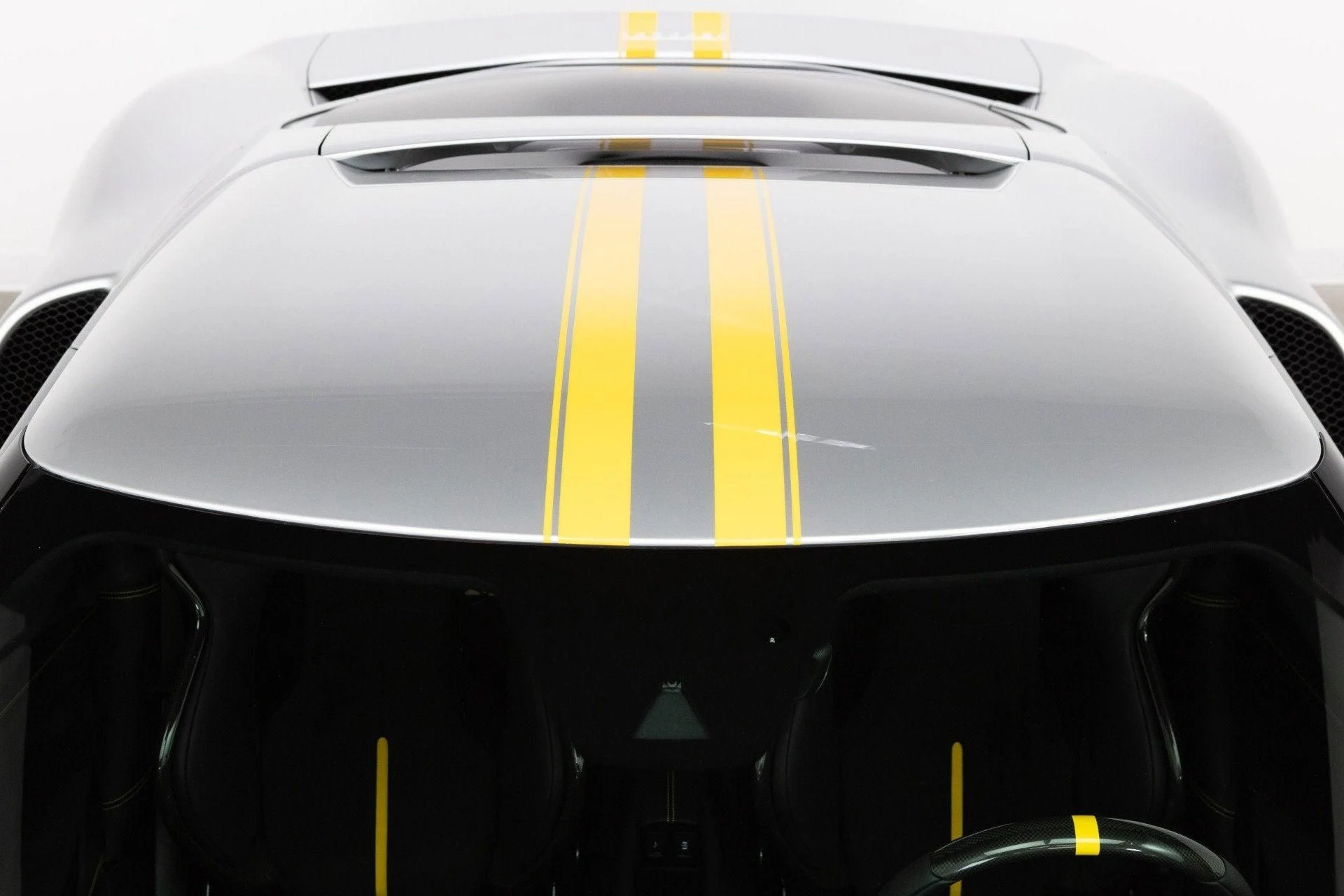 mph026_730384853_Used_2024_Ferrari_296_GTB_1777367680_a24377a5ca