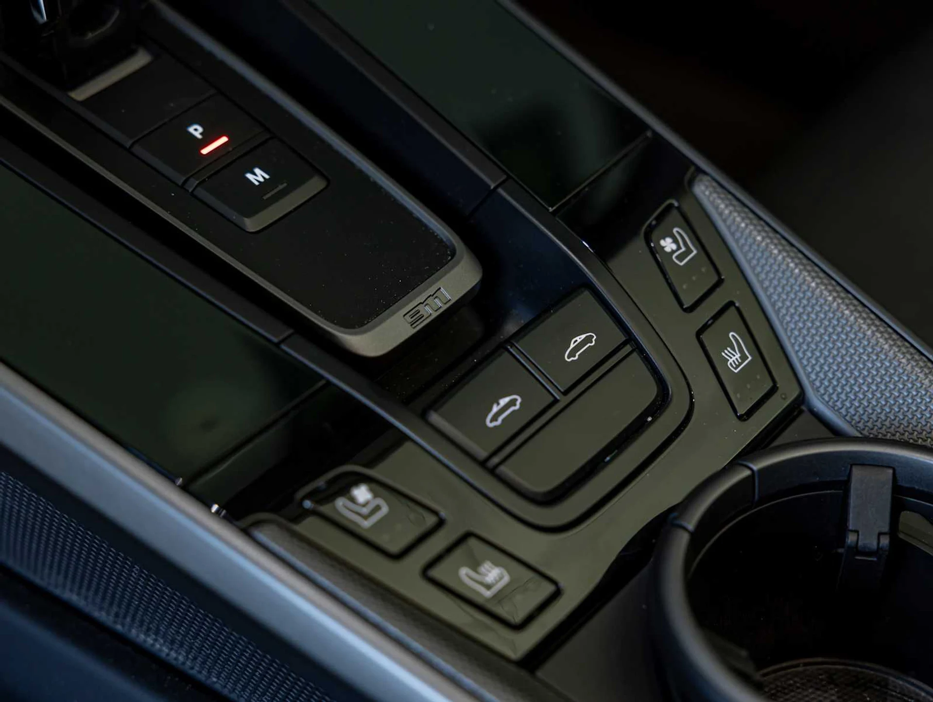 mph026_730780168_f299fd23ee237d41de21334b92861a51x_63ded92d15