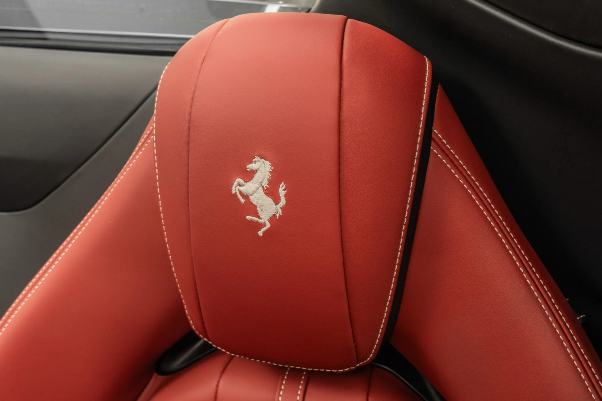 mph026_732868855_Used_2023_Ferrari_812_GTS_1760995680_40a4ff2cb0