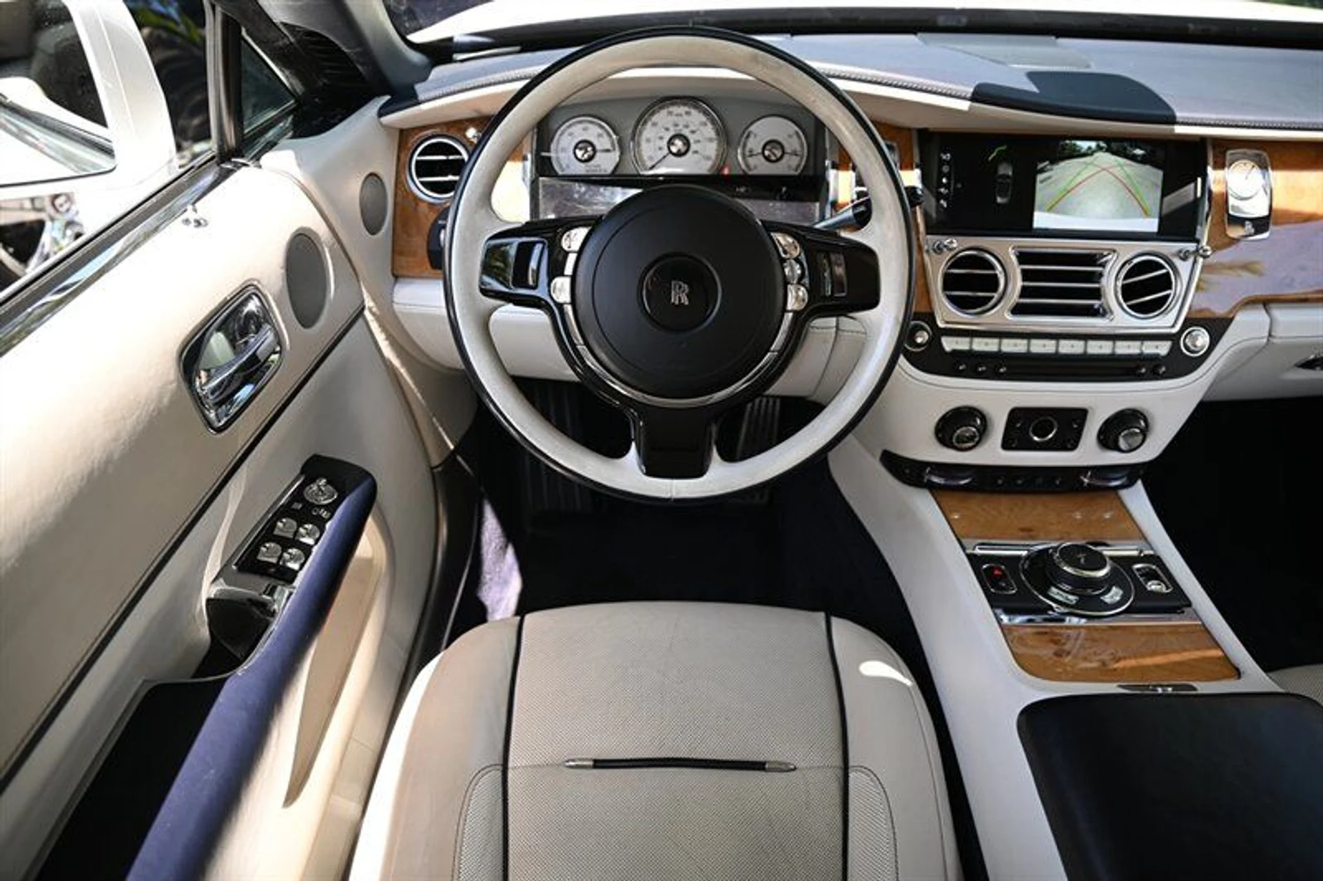 mph026_732912631_6ad5694993_800_3fb0efe315