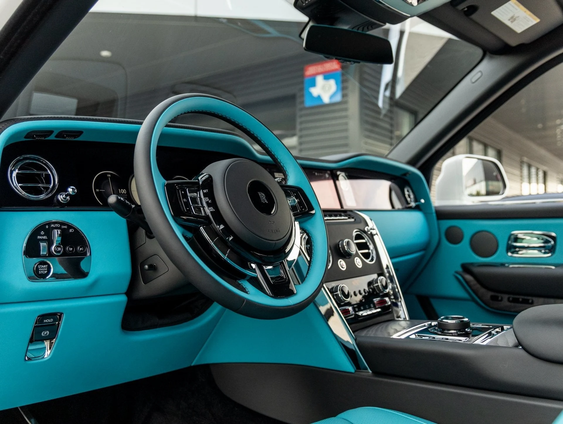 mph026_739219531_27_8d0603c61b