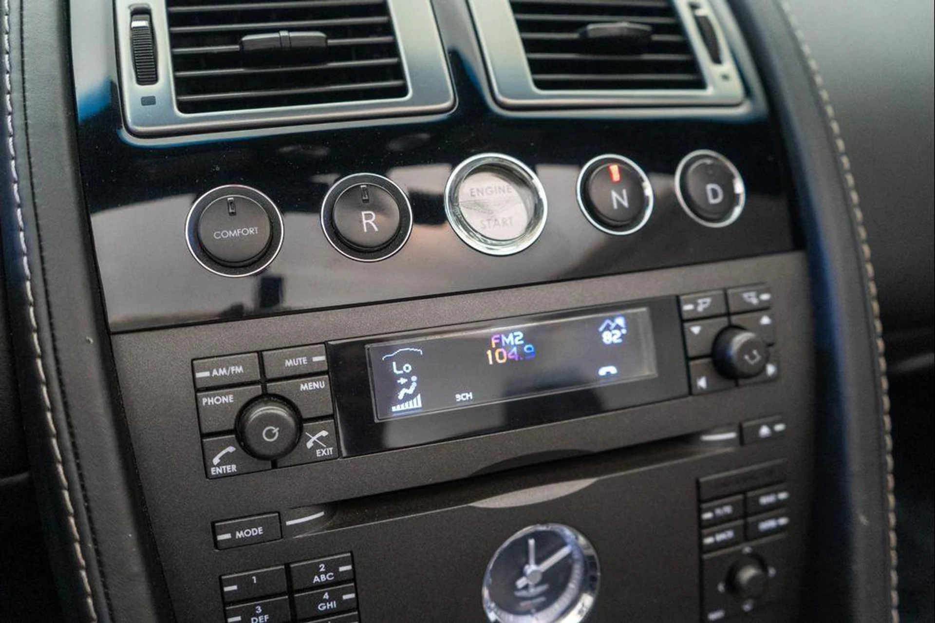 mph026_746387880_t_LL_4abo_W_Bx_Kzd_Ghvm_Yti1_Vn1yc_E_7ba2a60561