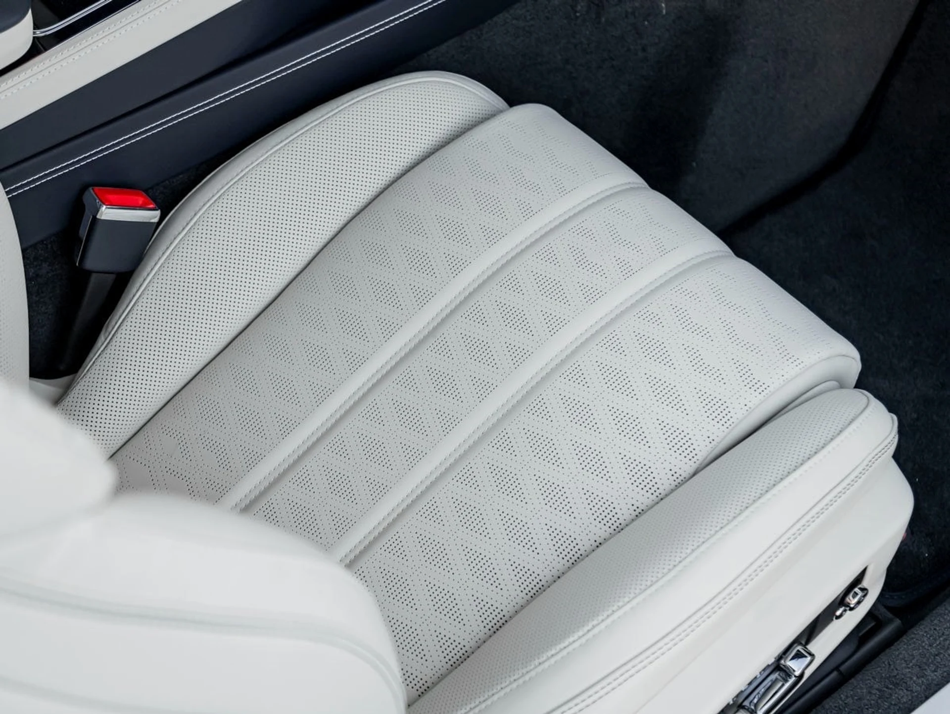 mph026_748495541_27_38f02efcd4