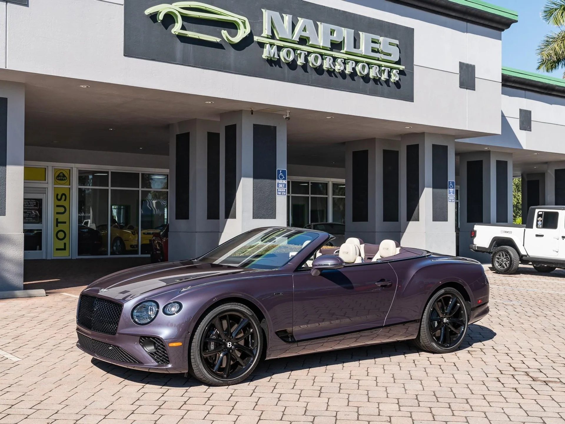 mph026_758638623_Used_2024_Bentley_Continental_GT_V8_1763485670_116a49ffba