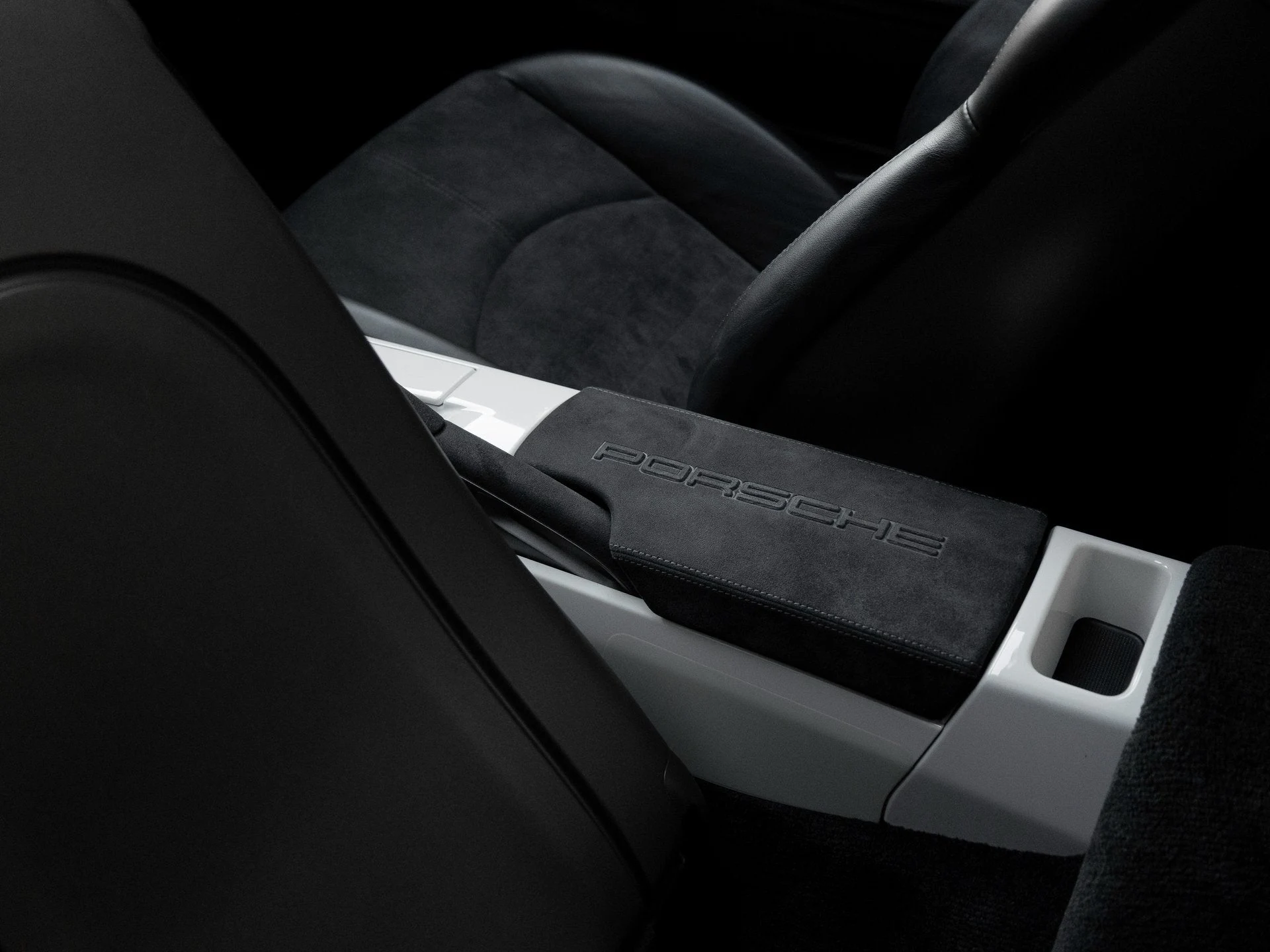 mph026_760825385_27_f3b2a36146