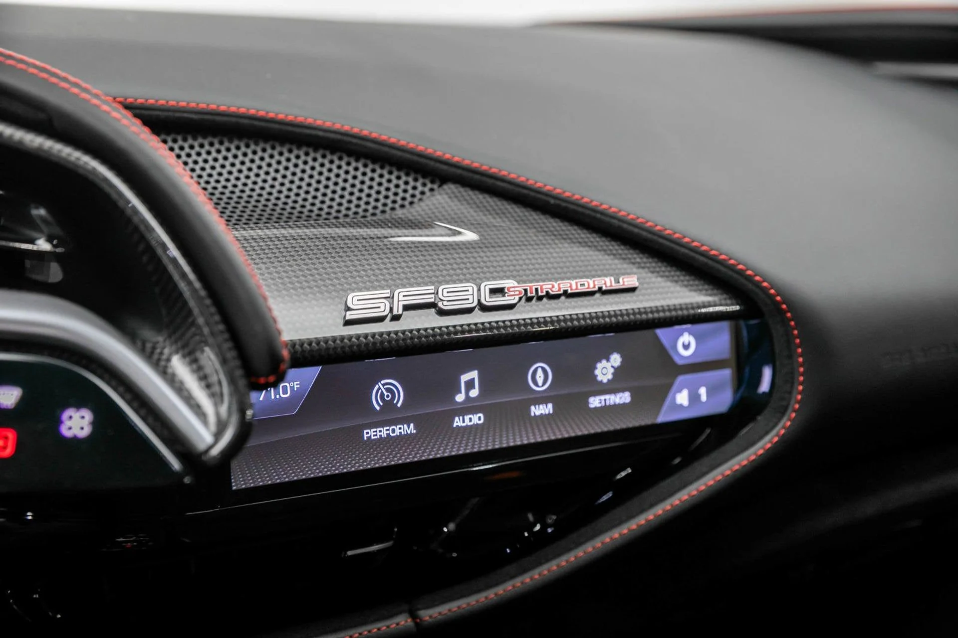 mph026_767773838_cc0e19a52ac340c9aa89a4247cd9a65c_2c0106018b